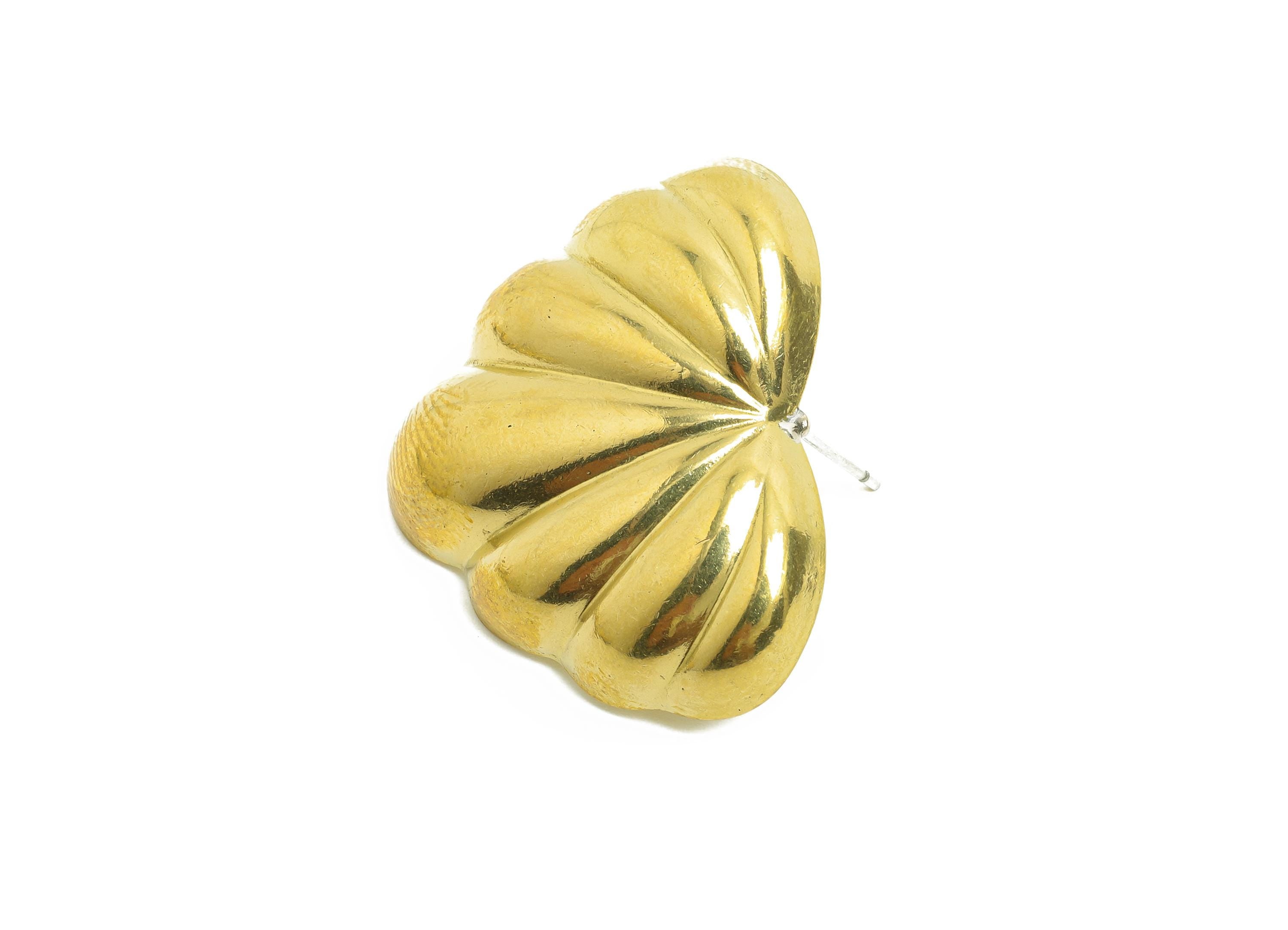 Vintage Fan Leaf Earring - Raw Brass Sculpted Fan Leaf Earring - Brass Textured Stud Earring - Elegant Shell Earring - 31x26x4mm - PP10813 - DOMEDBAZAAR