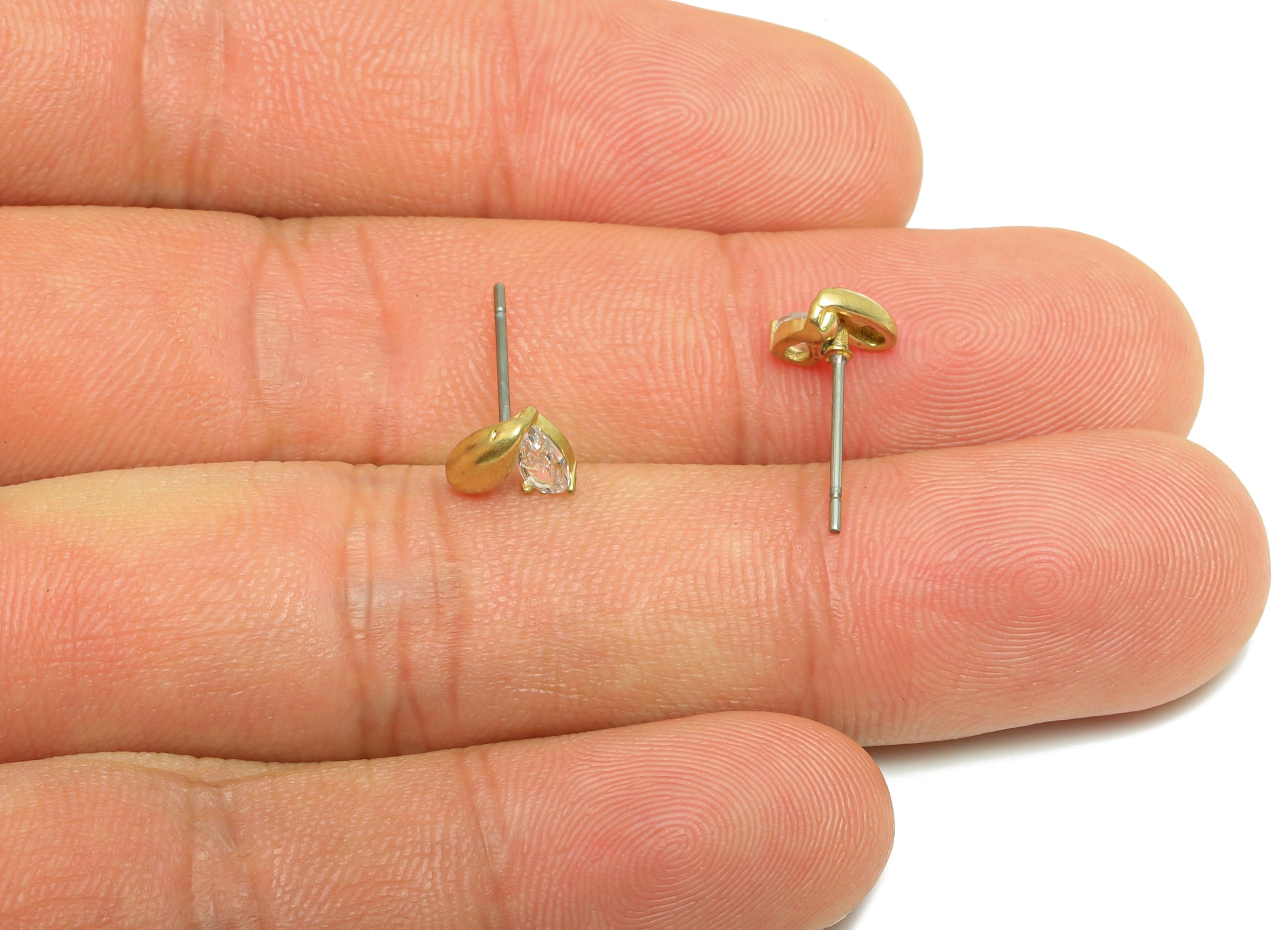 Brass CZ Heart Earring - Brass Cubic Zircon Earring Post - Gold Teardrop Stud Earring Gemstone - Crystal Earring Stud - 7x5x3mm - PP10954 - DOMEDBAZAAR