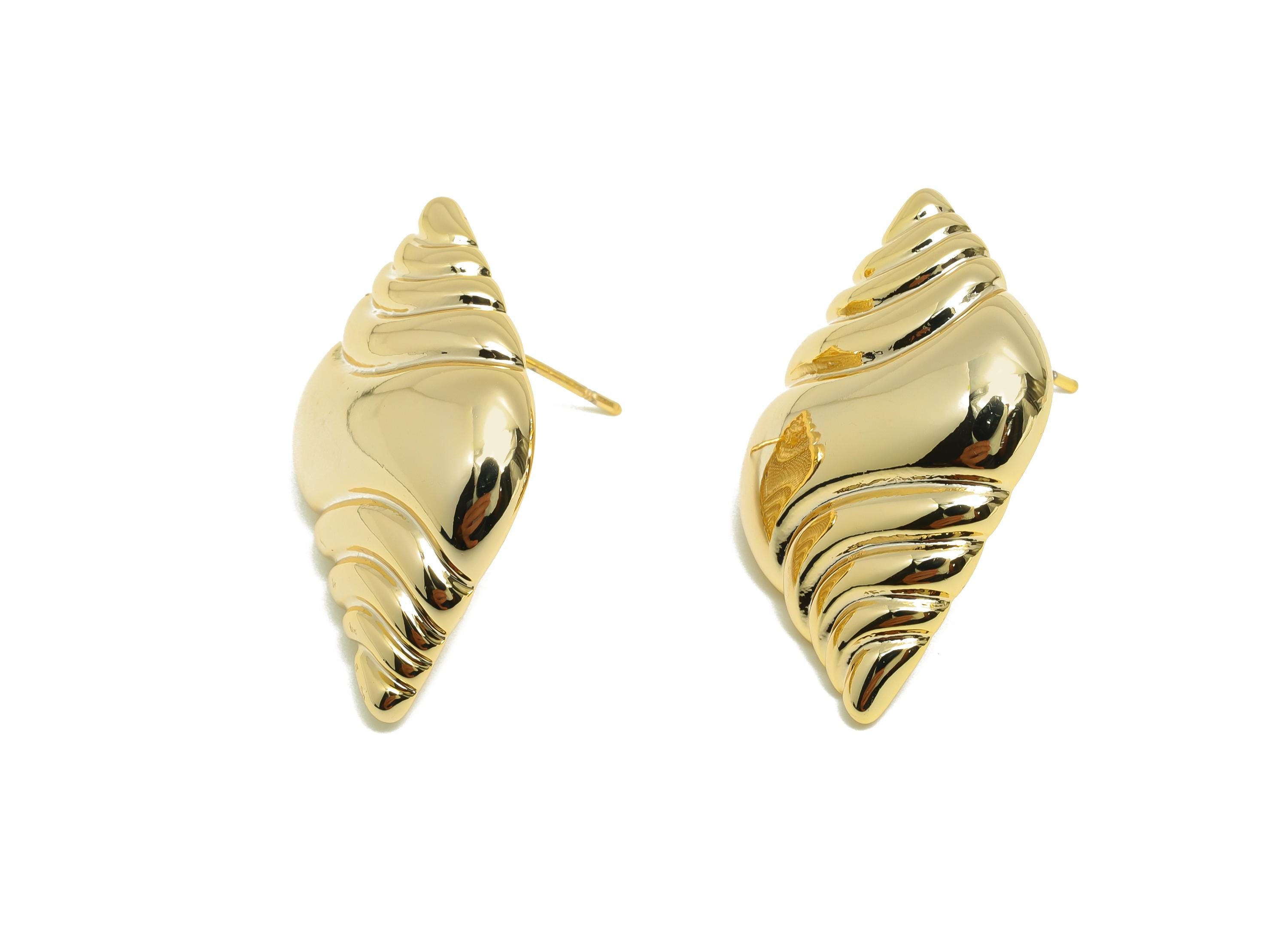 Vintage Conch Earring Stud - Brass Antique Conch Earring Post - Nautical Textured Conch Shell  Earring - Gold Jewelry - 29x20x5mm - RGP10101 - DOMEDBAZAAR