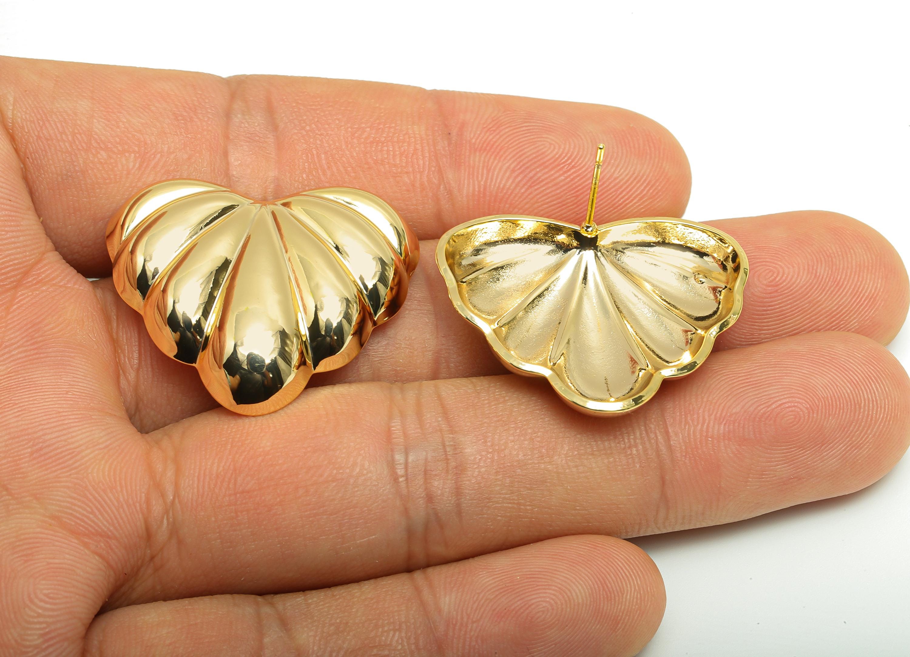 Vintage Fan Leaf Earring - Brass Sculpted Fan Leaf Earring Stud - Textured Gold Jewelry - Gold Elegant Shell Earring - 31x26x4mm - RGP10088 - DOMEDBAZAAR