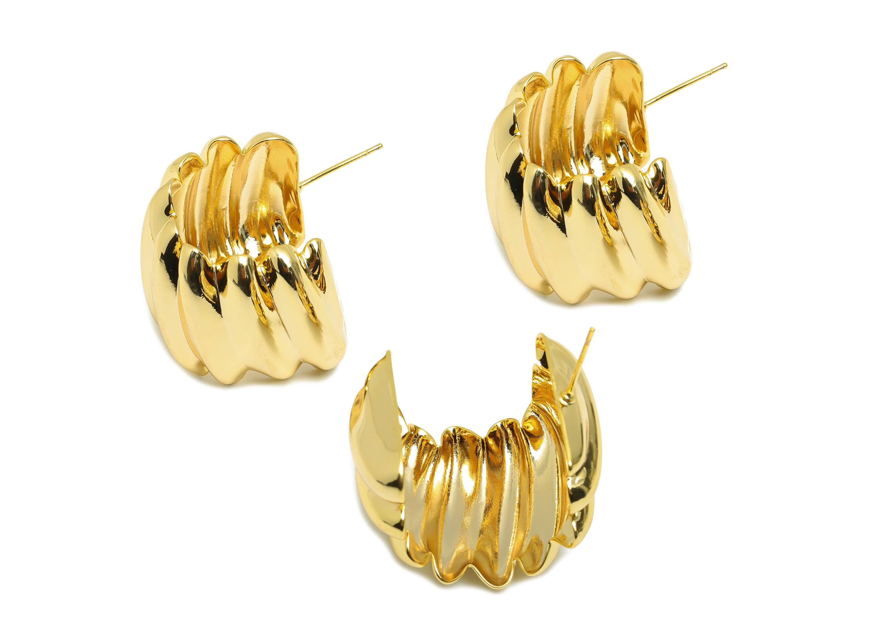 Bold Twisted Hoop Earring - Brass Chunky Hoop Earring with Curved Detailing - Twisted Hoop Earring - Gold Jewelry - 26x22x23mm - RGP10065 - DOMEDBAZAAR