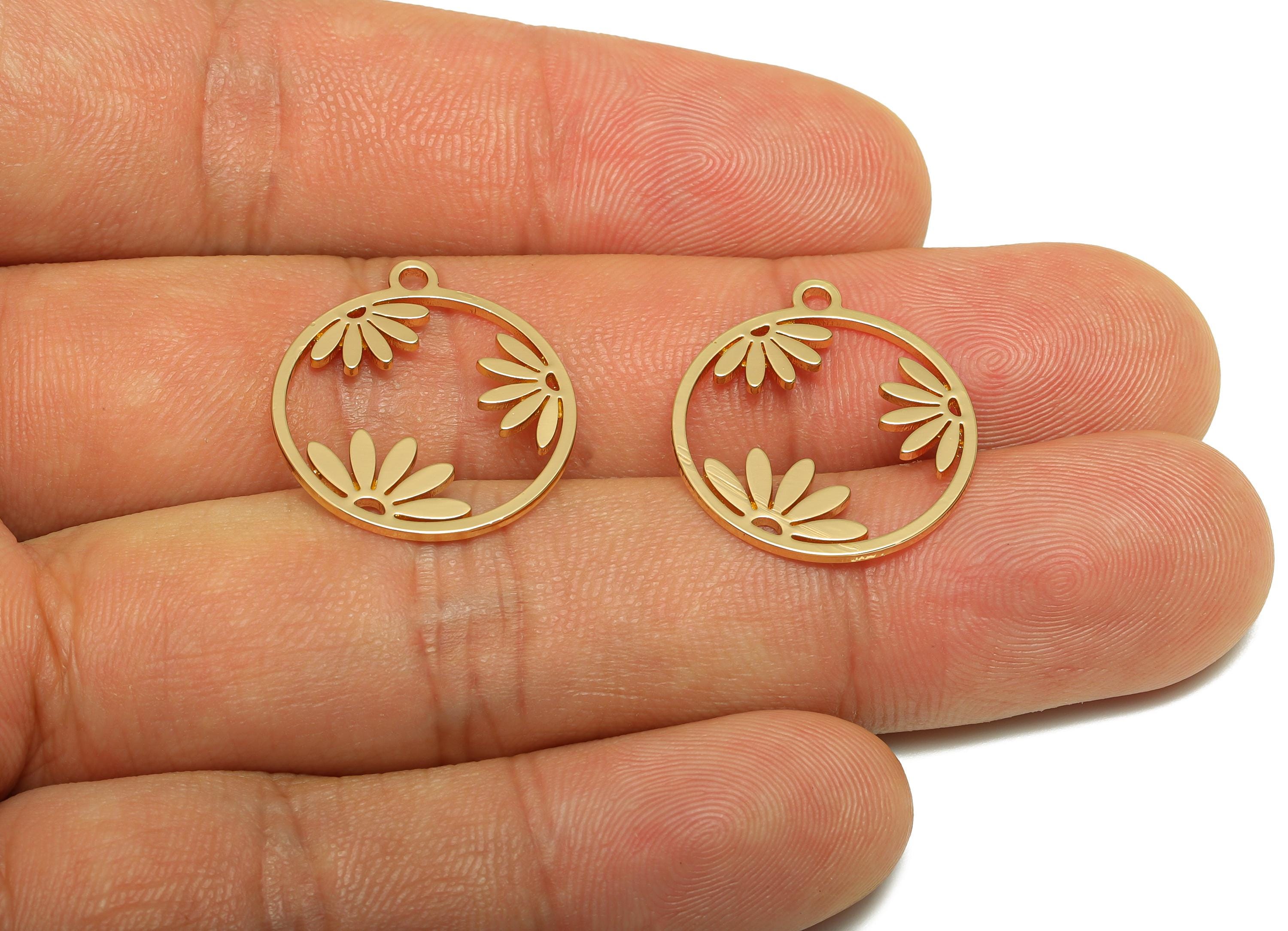 Daisy Cutout Earring Charm - Brass Daisy Gold Charm - Botanical Gold Pendant - Nature Jewelry - 18K Real Gold Plated - 21x19x0.9mm - RGP9266 - DOMEDBAZAAR