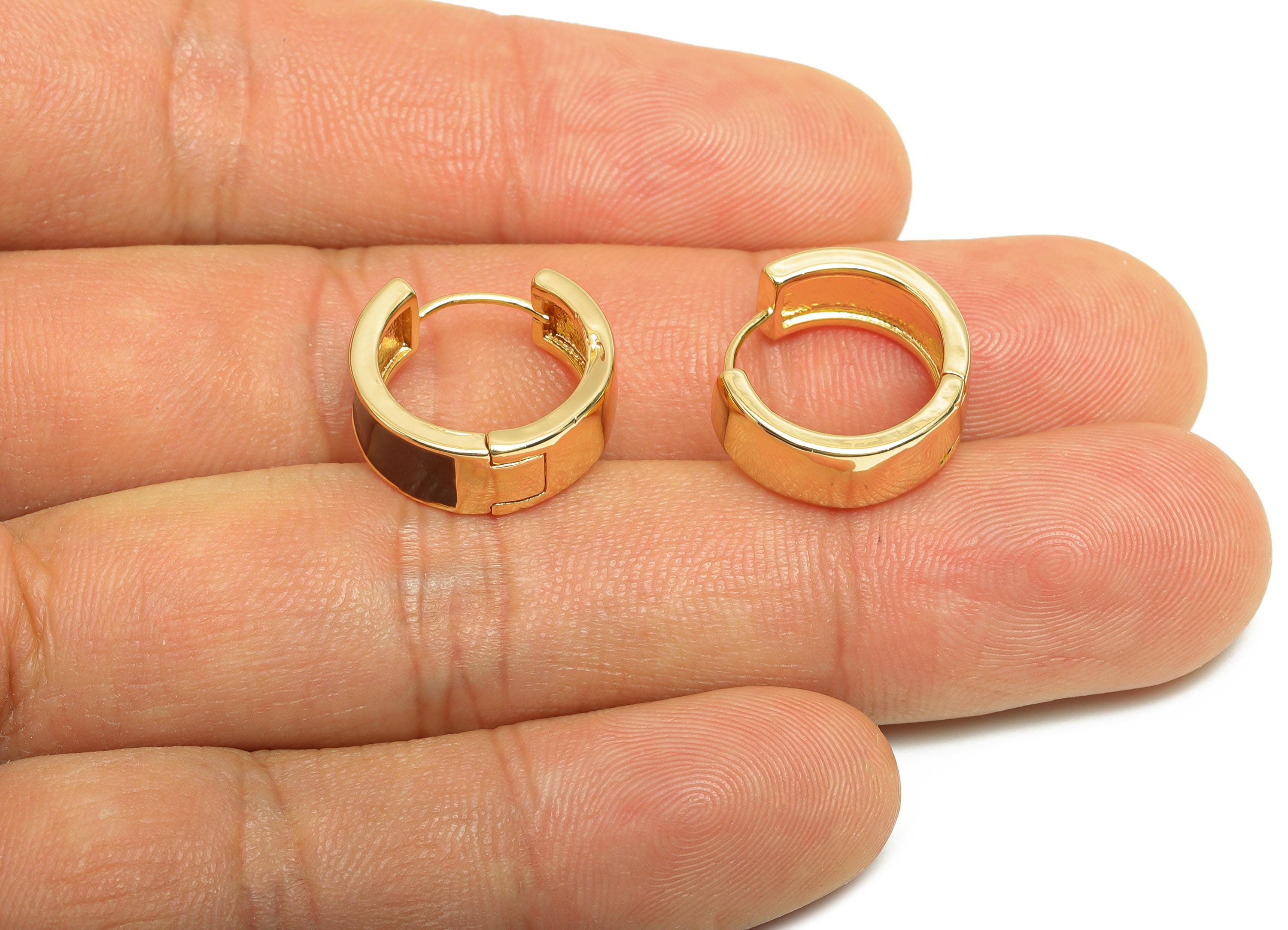 Brass Hoop Huggie Earring - Brass Enamel Hoop Clasp  Earring - Trendy Chunky Hoop Earring - 18K Real Gold Plated - 15.5x15.2x6mm - RGP9320