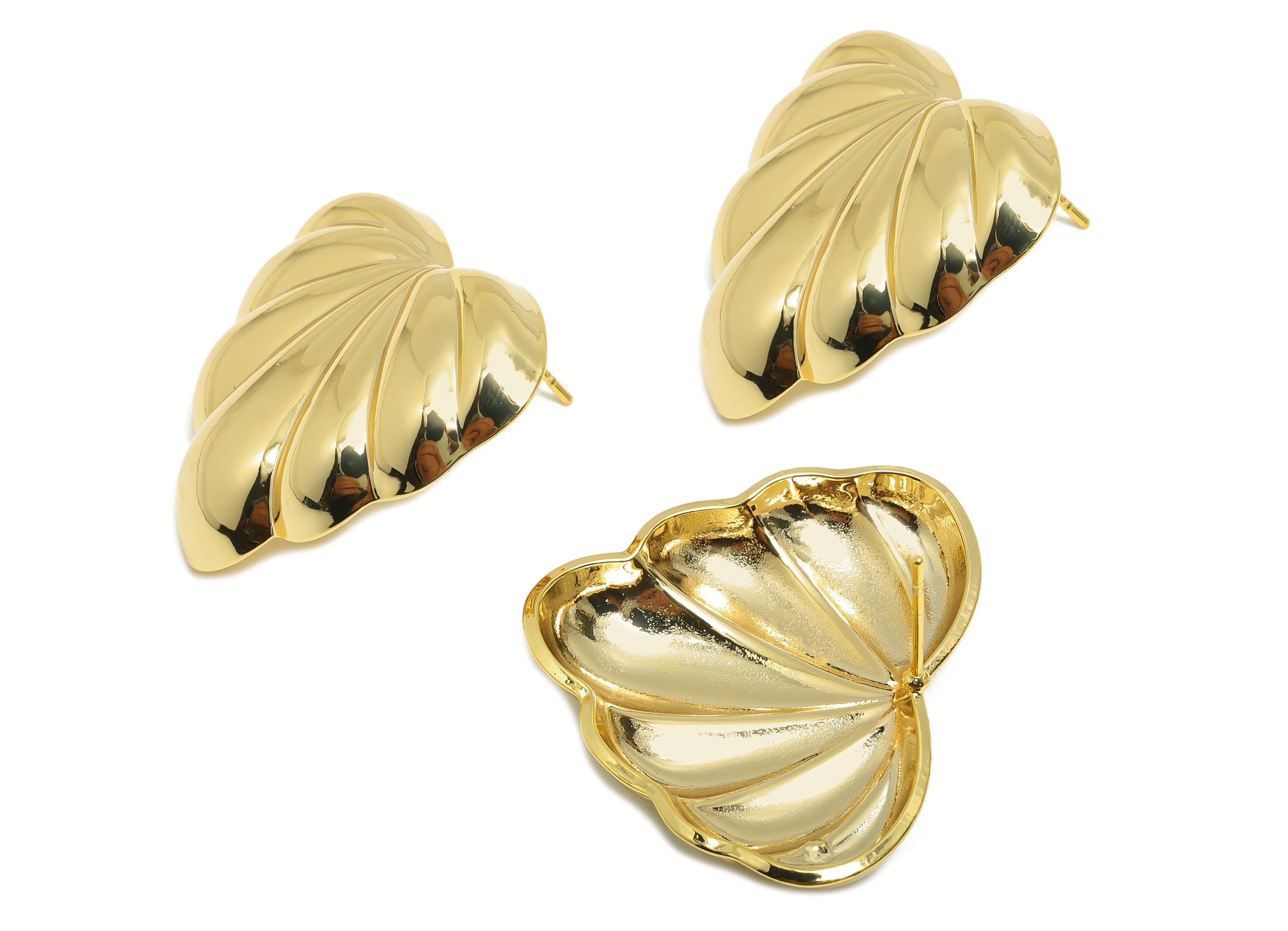 Vintage Fan Leaf Earring - Brass Sculpted Fan Leaf Earring Stud - Textured Gold Jewelry - Gold Elegant Shell Earring - 31x26x4mm - RGP10088 - DOMEDBAZAAR