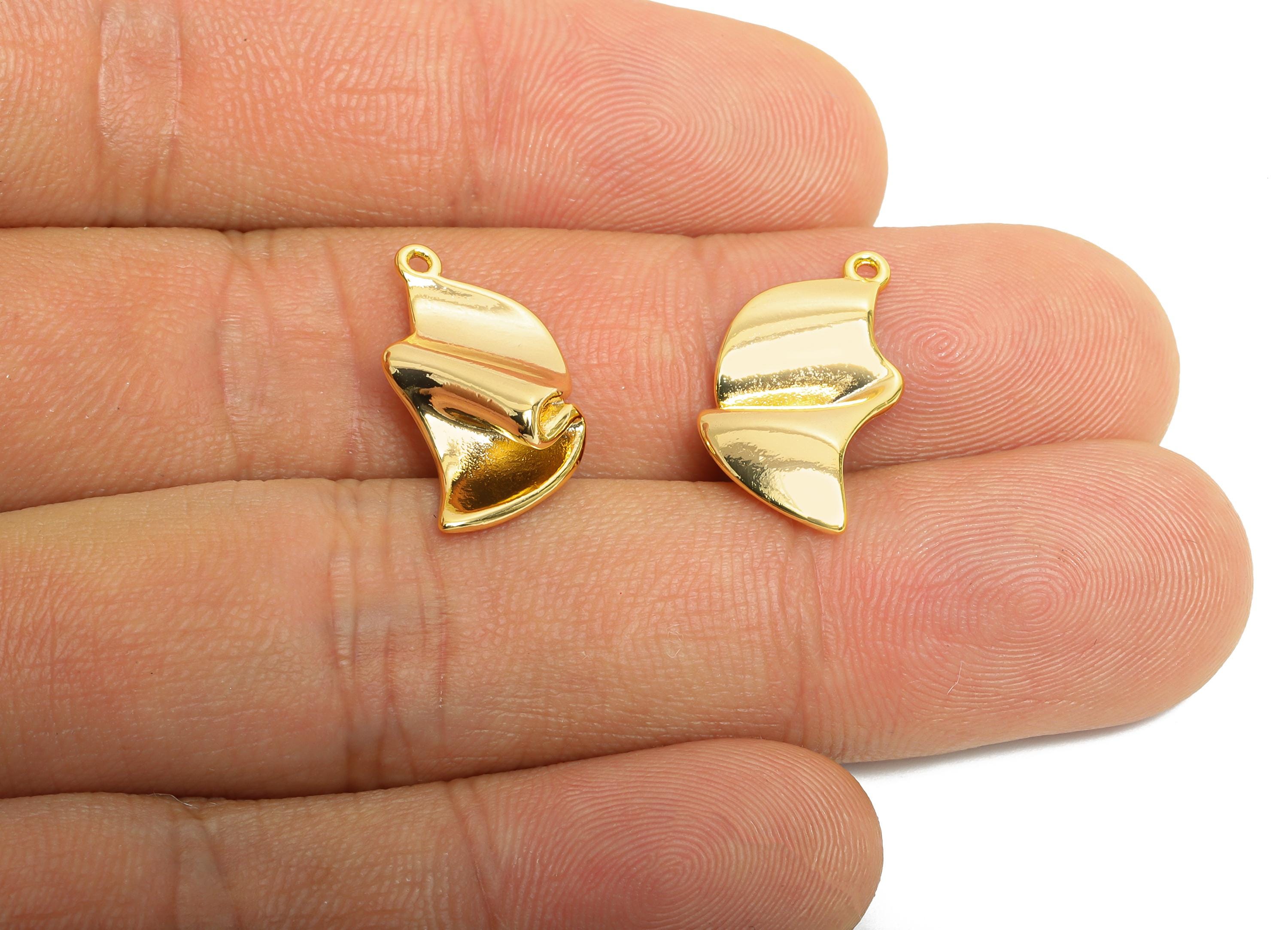 Brass Fluid Curved Charm - Brass Sculptural Minimalist Aesthetic Jewelry - Wovy Accessories - 18K Real Gold Plated - 19x10.5x5mm - RGP9920 - DOMEDBAZAAR