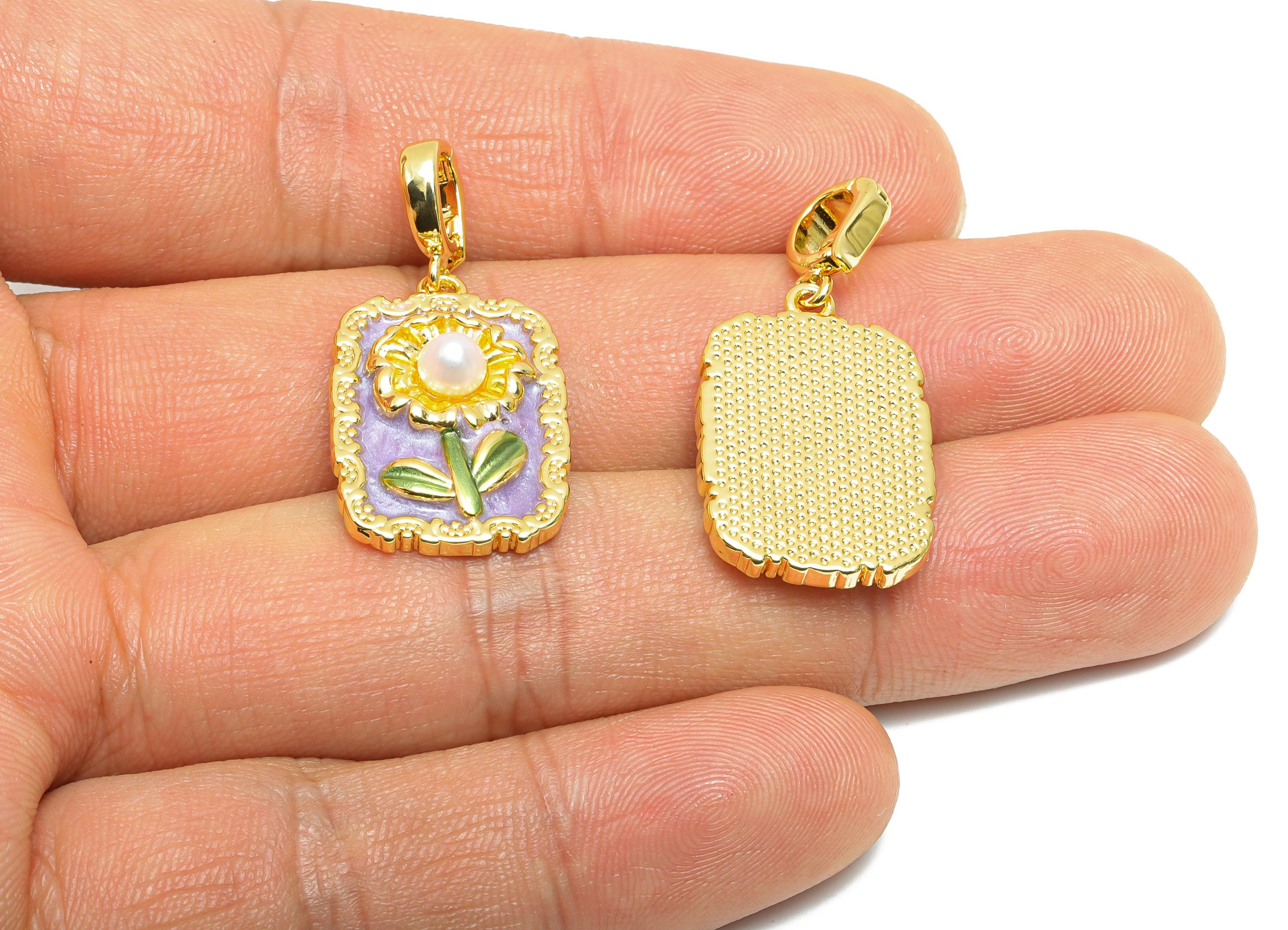 Brass Artistic Daisy Pendant - Chic Zircon Enamel Painting Pendant - Vintage Dainty Jewelry - 18K Gold Plated - 22x15x6.11mm - RGP10686 - DOMEDBAZAAR