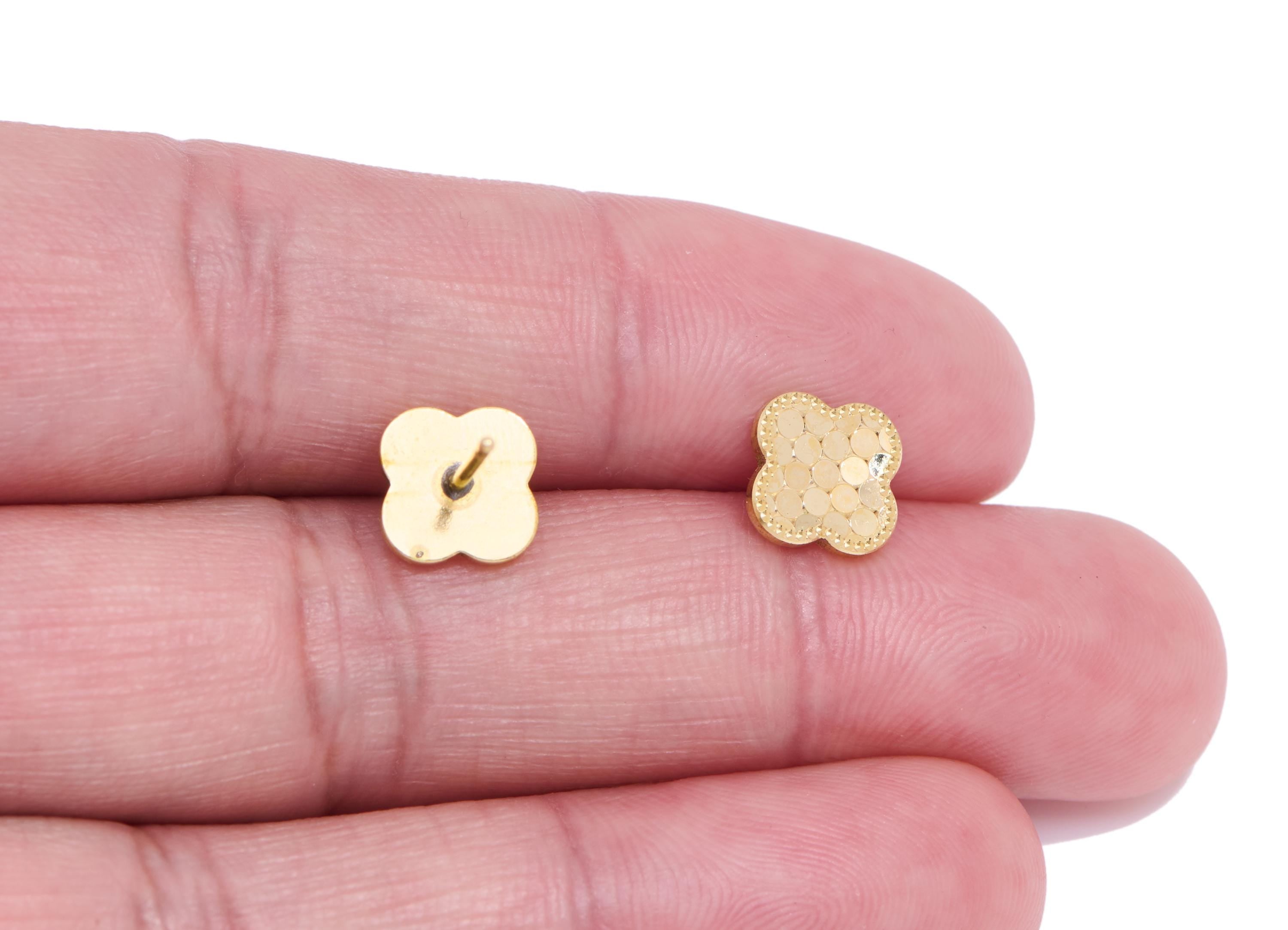 Brass Floral Earring Post - Raw Brass Textured Flower Stud - Botanical Modern Laser Cut Jewelry - Minimalist Jewelry - 9x7x0.8mm - PP11194 - DOMEDBAZAAR