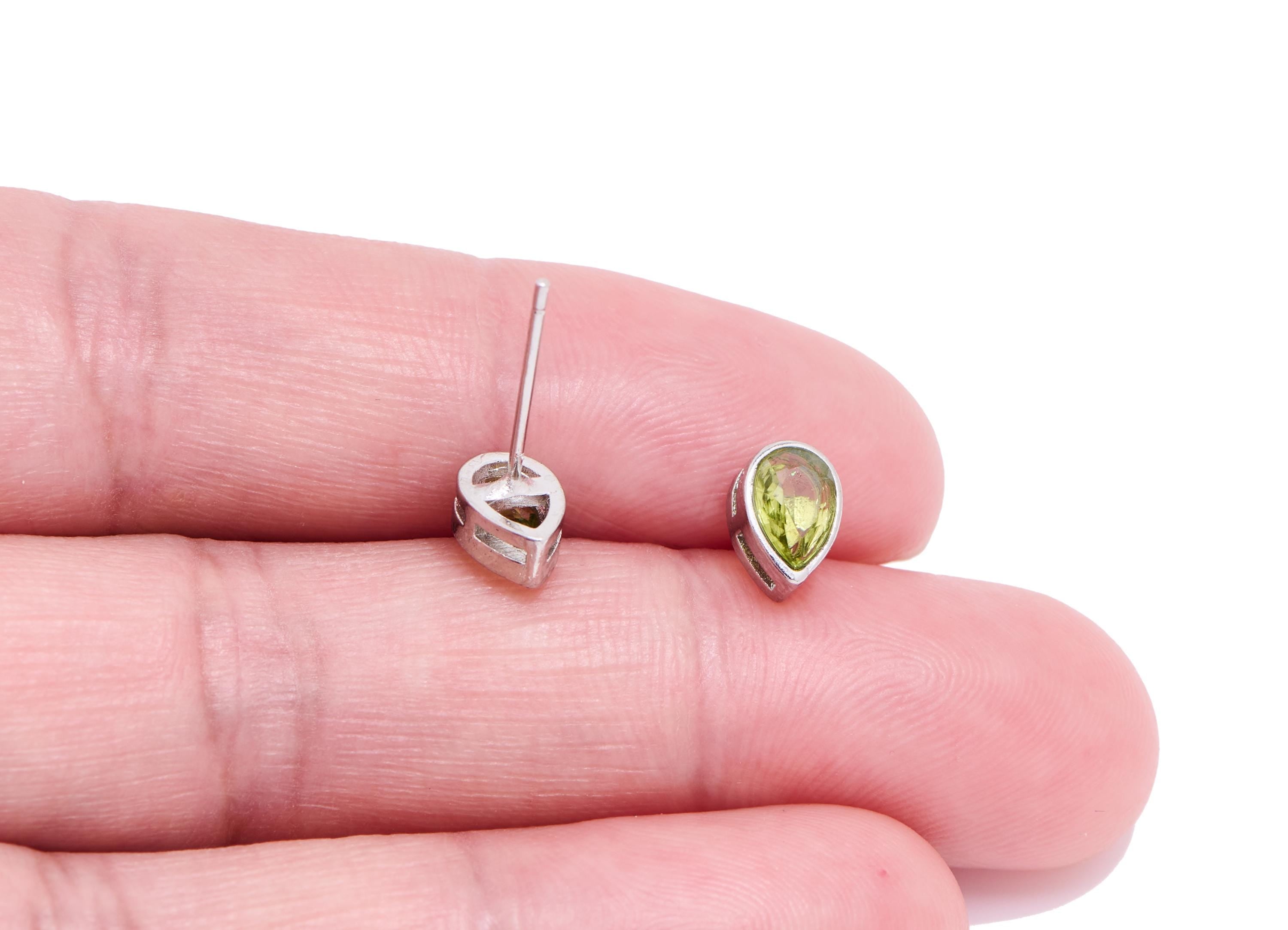 Olivine Brass Teardrop Studs - Drop Natural Stone Post - Minimalist Jewelry - Silver Stud - White K Plated Brass - 7.7x5.2x3.92mm - NS2591 - DOMEDBAZAAR