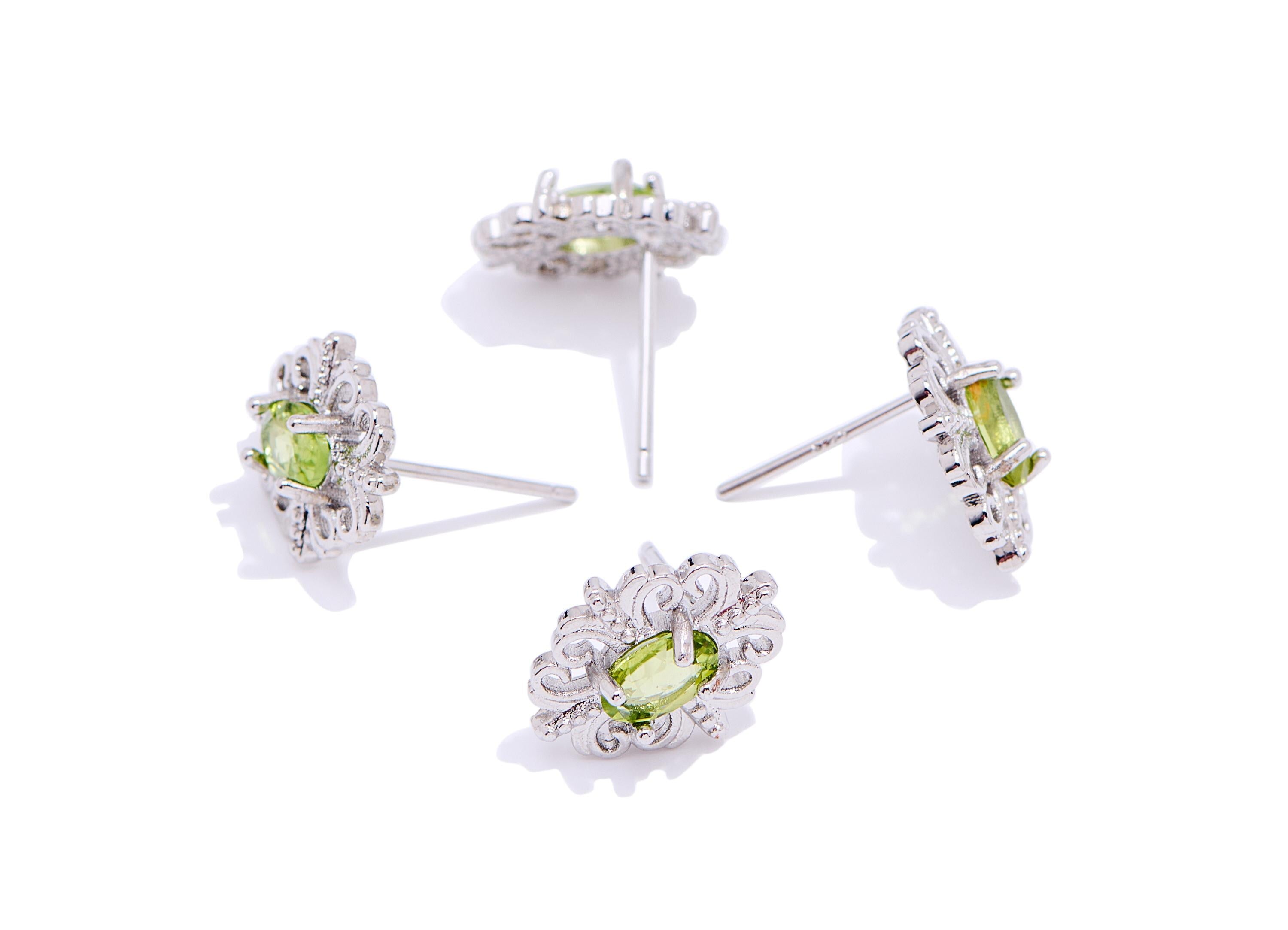 Olivine Oval Brass Stud - Vintage Natural Gemstone Post - Opulent Jewelry Making - Silver Stud - White K Plated - 13.2x11.11x3.93mm - NS2611 - DOMEDBAZAAR