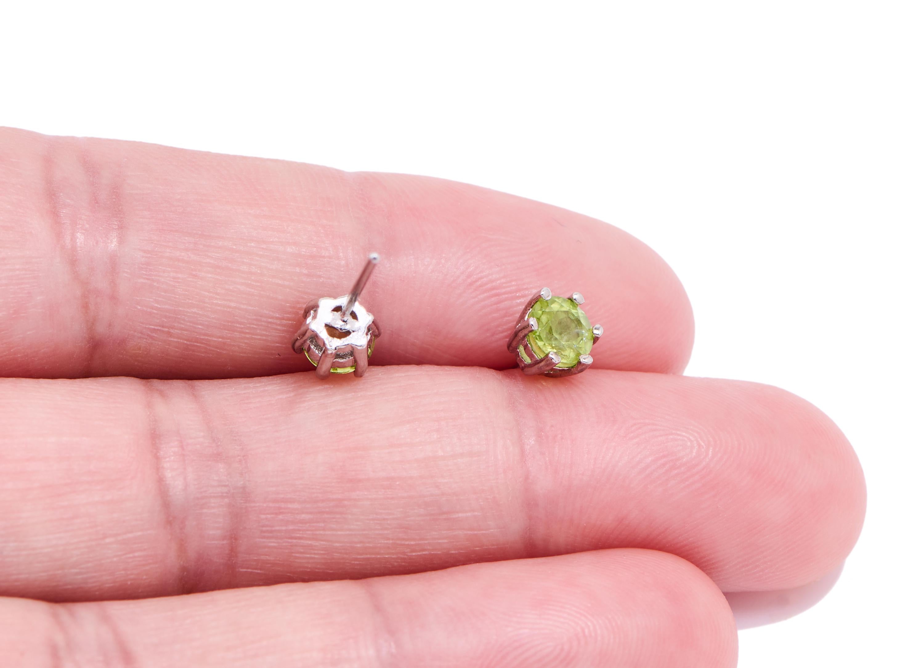 Olivine Brass Round Stud - Mini Round Prong-Set Earring Post - Classic Jewelry Making - Silver Stud - White K Plated - 5.4x5.4x5mm - NS2614 - DOMEDBAZAAR