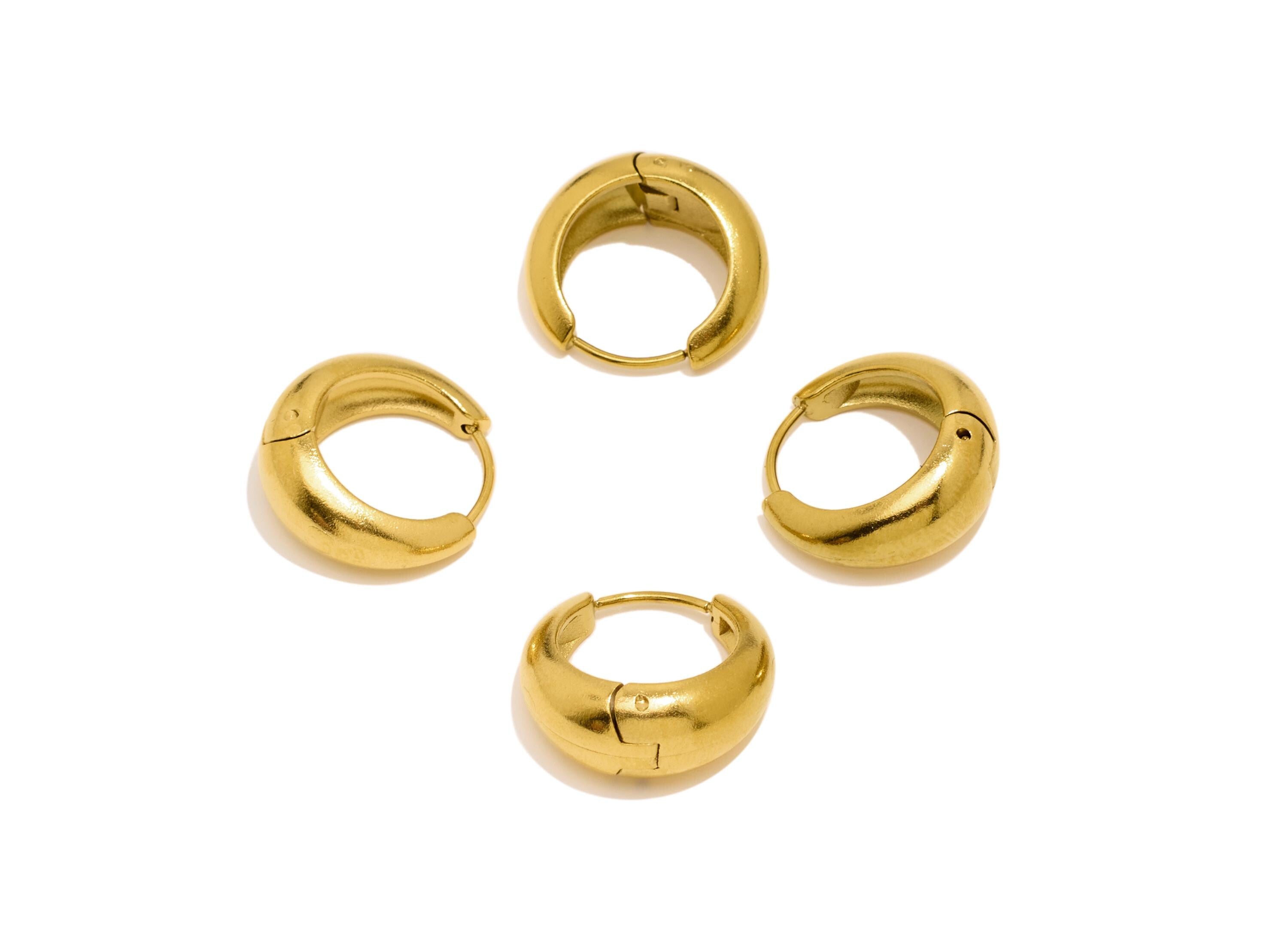 Stainless Steel Round Hoop Earring - Circle Thick Huggie Hoop Earring - Classic Steel Jewelry - 18K Gold Plated - 15.09x16.02x7.7mm -SS1536G