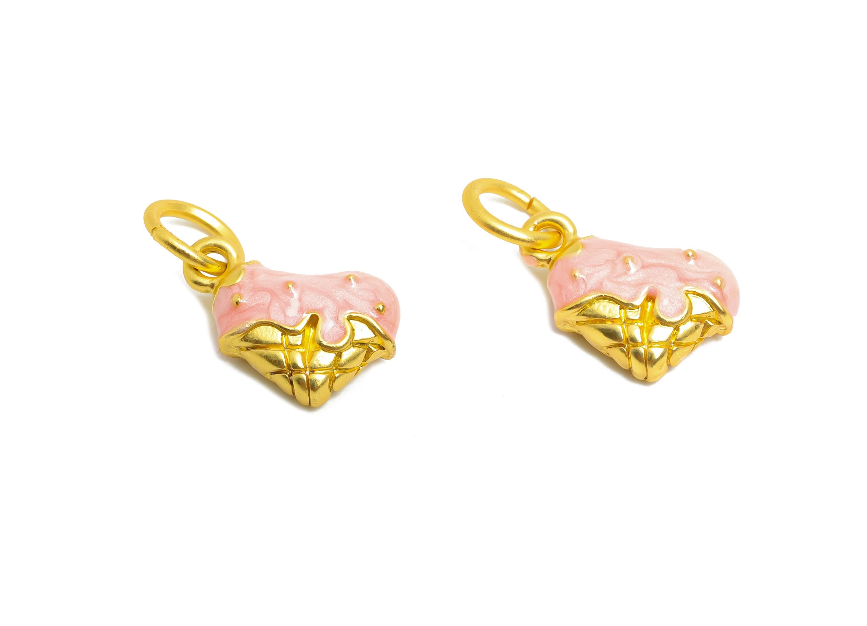 Ice Cream Cone Charm - Enamel Sweet Pendant - Sweet Treat Jewelry Charm - Kawaii Ice Cream Pendant - Lover&#39;s Jewelry - 14x9x4.53mm - ZZ2080 - DOMEDBAZAAR