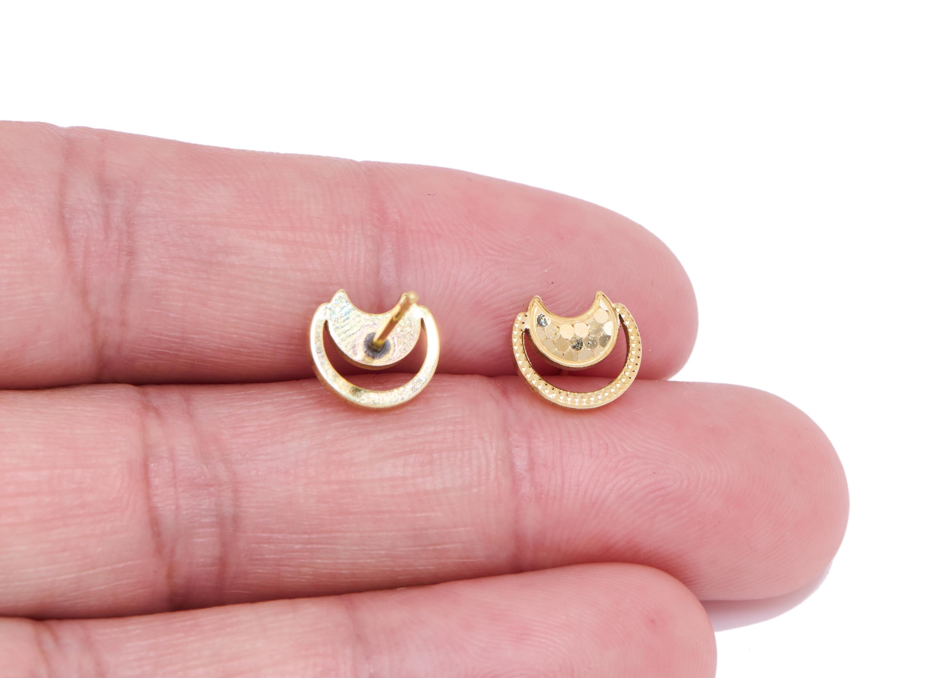 Brass Crescent Earring Post - Raw Brass Textured Moon Earring Stud - Chic Modern Laser Cut Jewelry - Minimalist Jewelry - 8x9x1mm - PP11193 - DOMEDBAZAAR