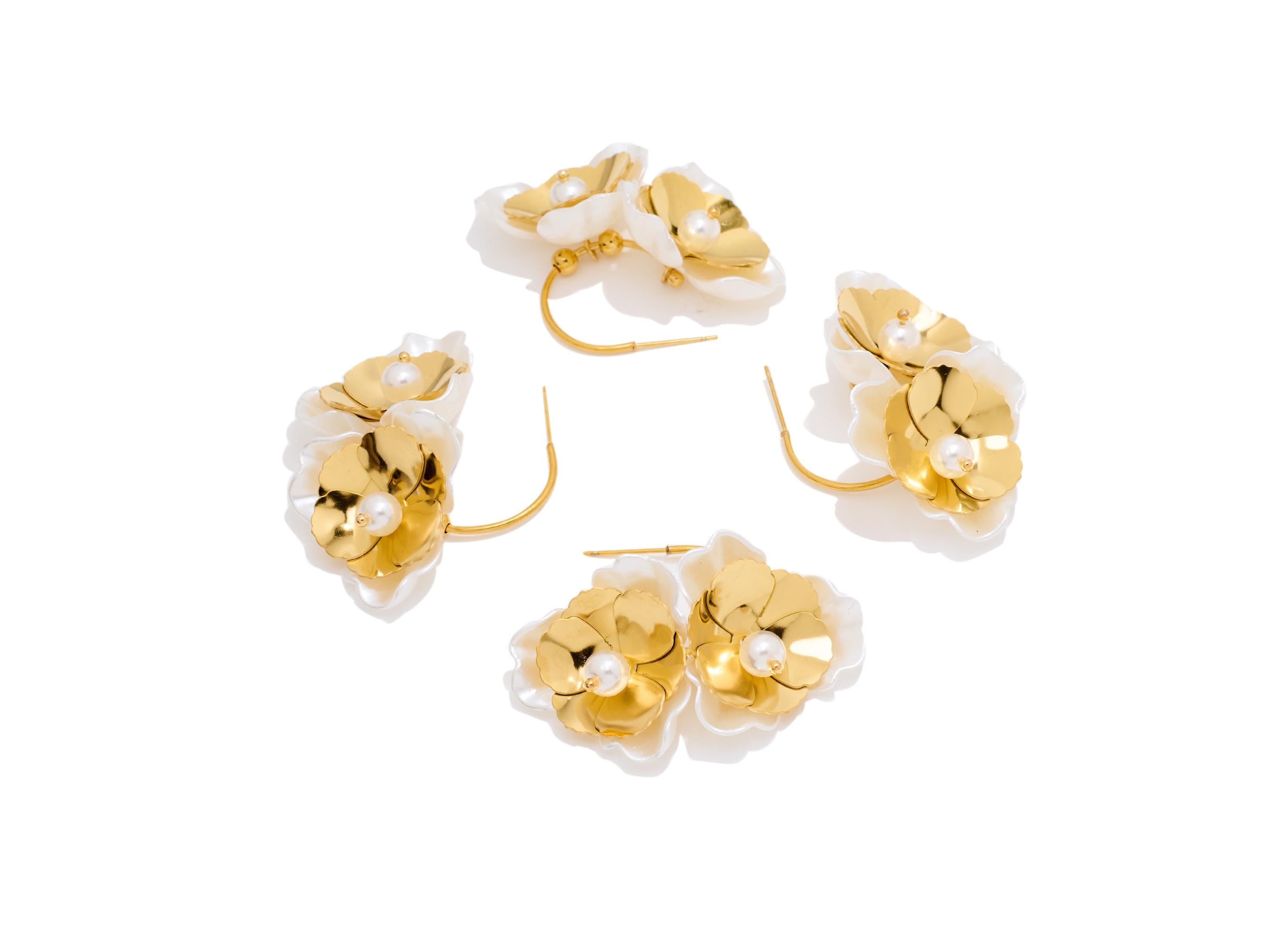 Stainless Steel Dangle Flower Stud - Pearl Floral Shell Hanging C Hoop Post - Statement Steel Stud - Gold Vacuum Plated - 32x43x7mm - SS2239 - DOMEDBAZAAR