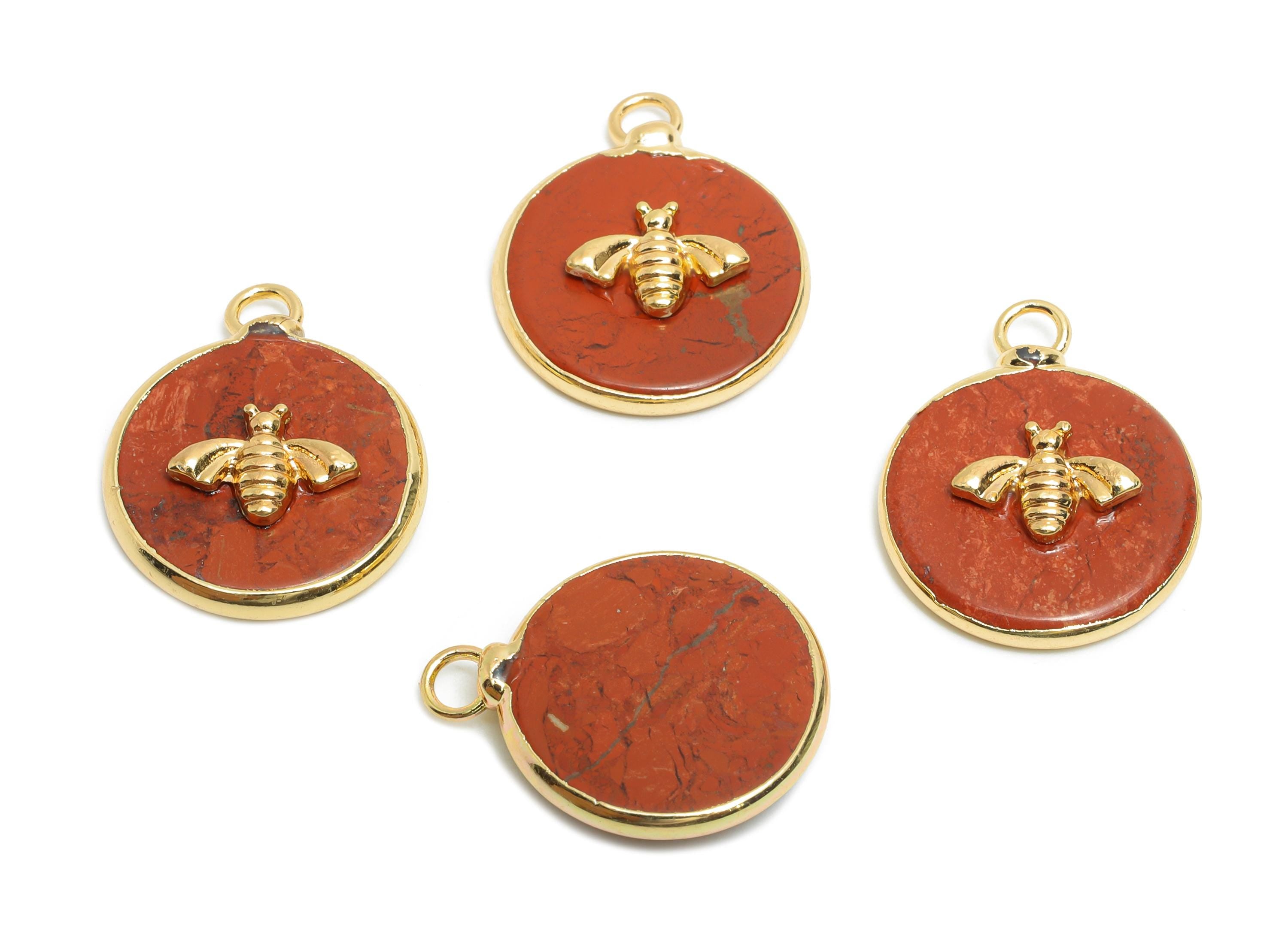 Dyed Chalcedony Bee Pendant - Brass Elegant Bee Charm For Necklace - Round Bee Gold Frame Pendant - KC Gold Plating - 20x17x4mm-NS2881B - DOMEDBAZAAR