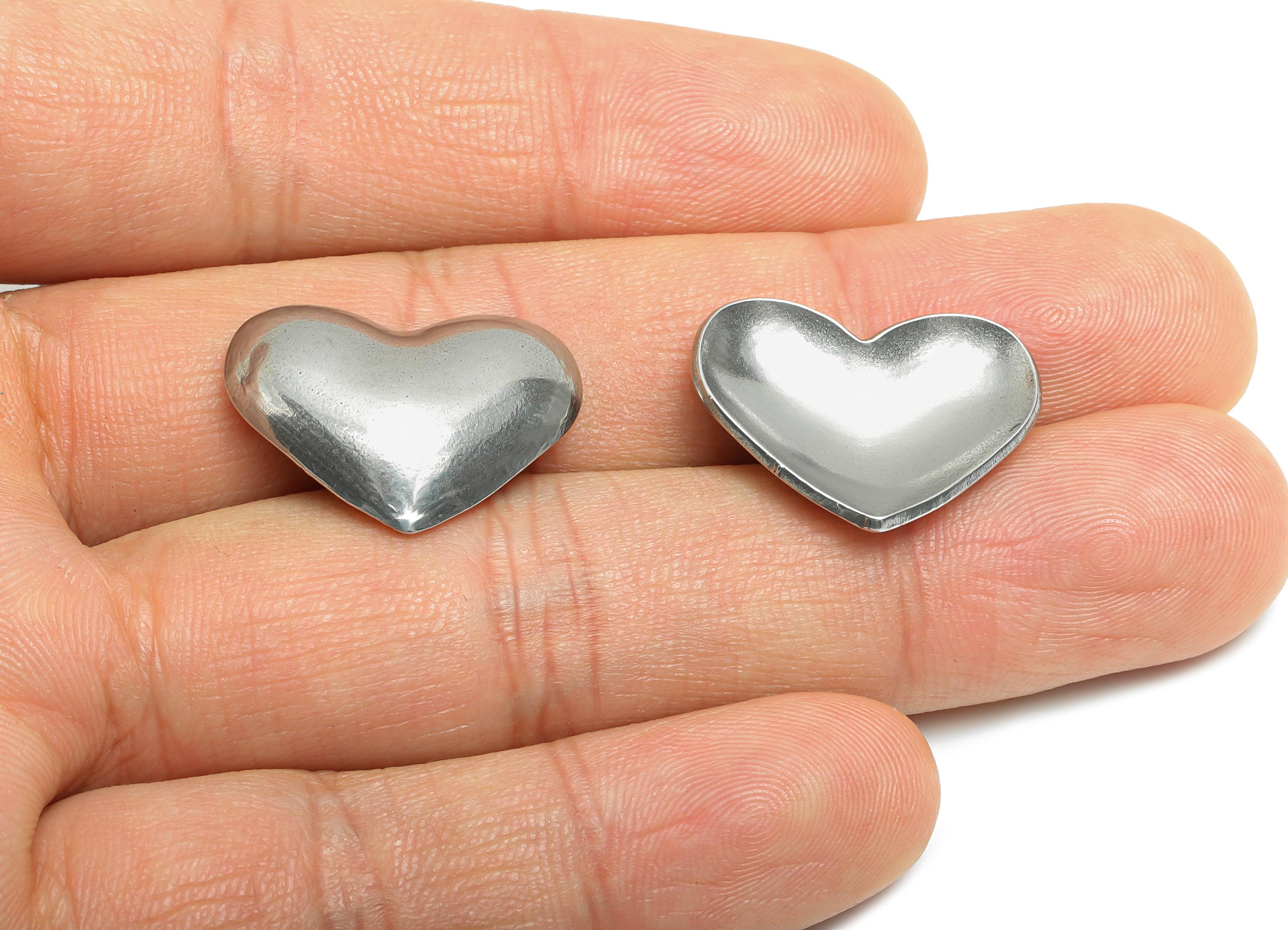 Stainless Steel Heart Charms - Smooth Silver Heart Charms - Simple Heart Design - Minimalist Jewelry Supplies - 22.6x17.44x3.73mm - SS1869 - DOMEDBAZAAR