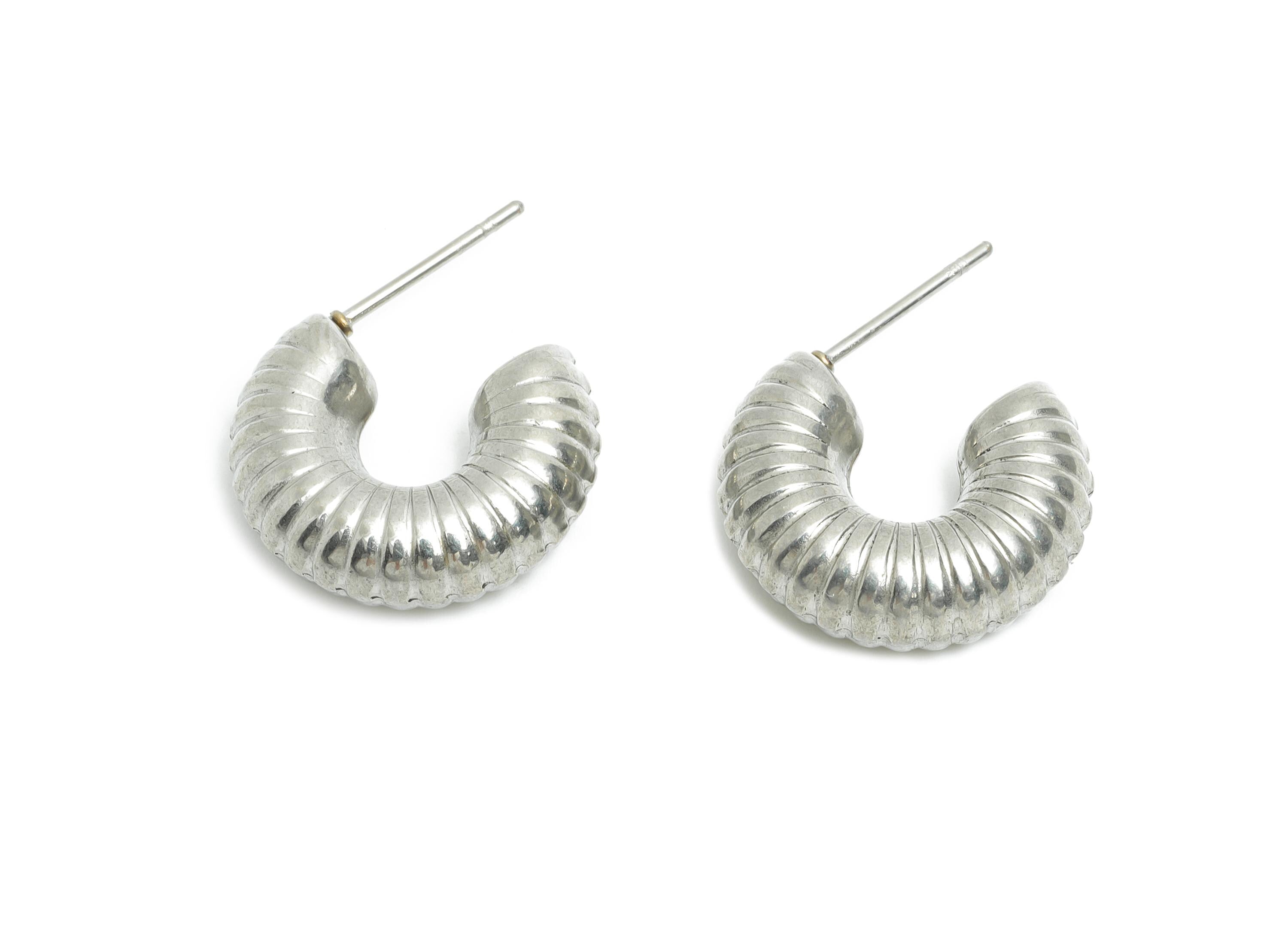 Stainless Steel C Hoop Earring Studs - Textured Silver Ribbed Hoop Post - Chunky Open Hoop Studs - Earring Jewelry - 18x15x6.2mm - SS1705 - DOMEDBAZAAR