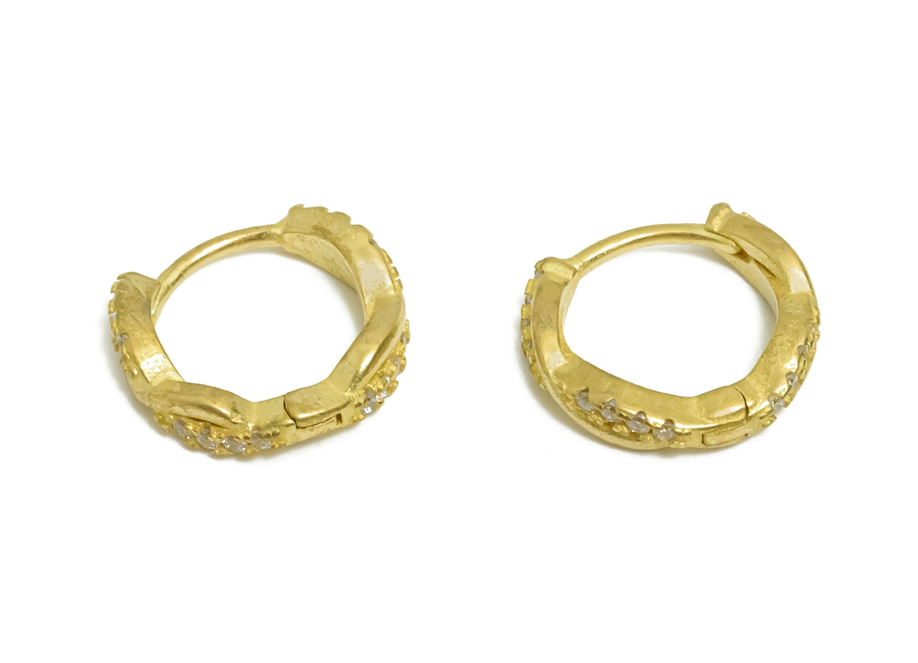 Brass CZ Cross Huggie Hoop Earring - Raw Brass Zircon Earrings - Classic Huggie Hoop Clasp - Jewelry Findings - 11.4x10.7x2.8mm - PP11355 - DOMEDBAZAAR