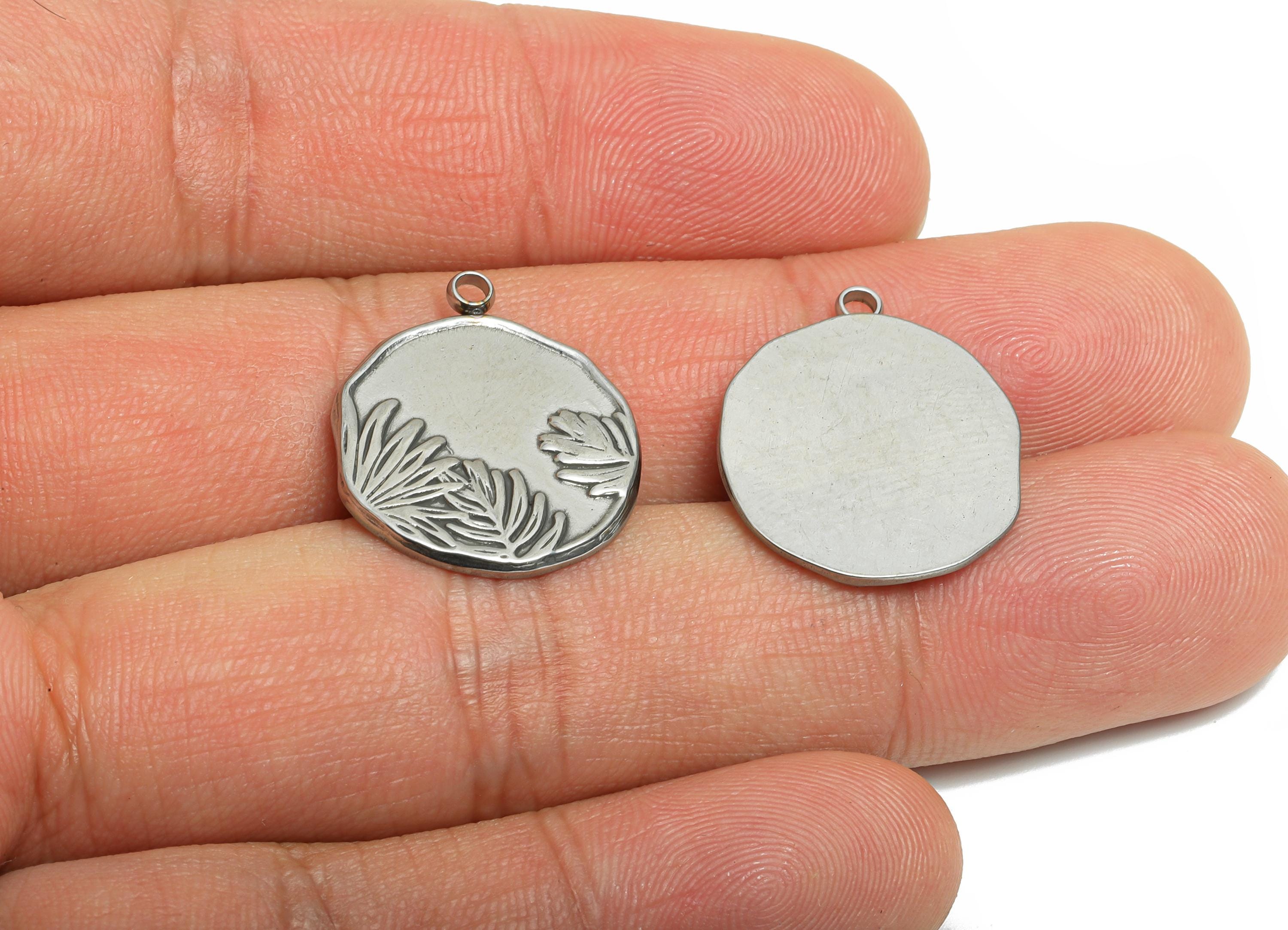 Stainless Steel Leaf Pendant - Engraved Leaf Necklace Charm - Minimalist Nature Pendant - Vintage Aesthetic Jewelry - 21x18.13x1mm - SS2577 - DOMEDBAZAAR