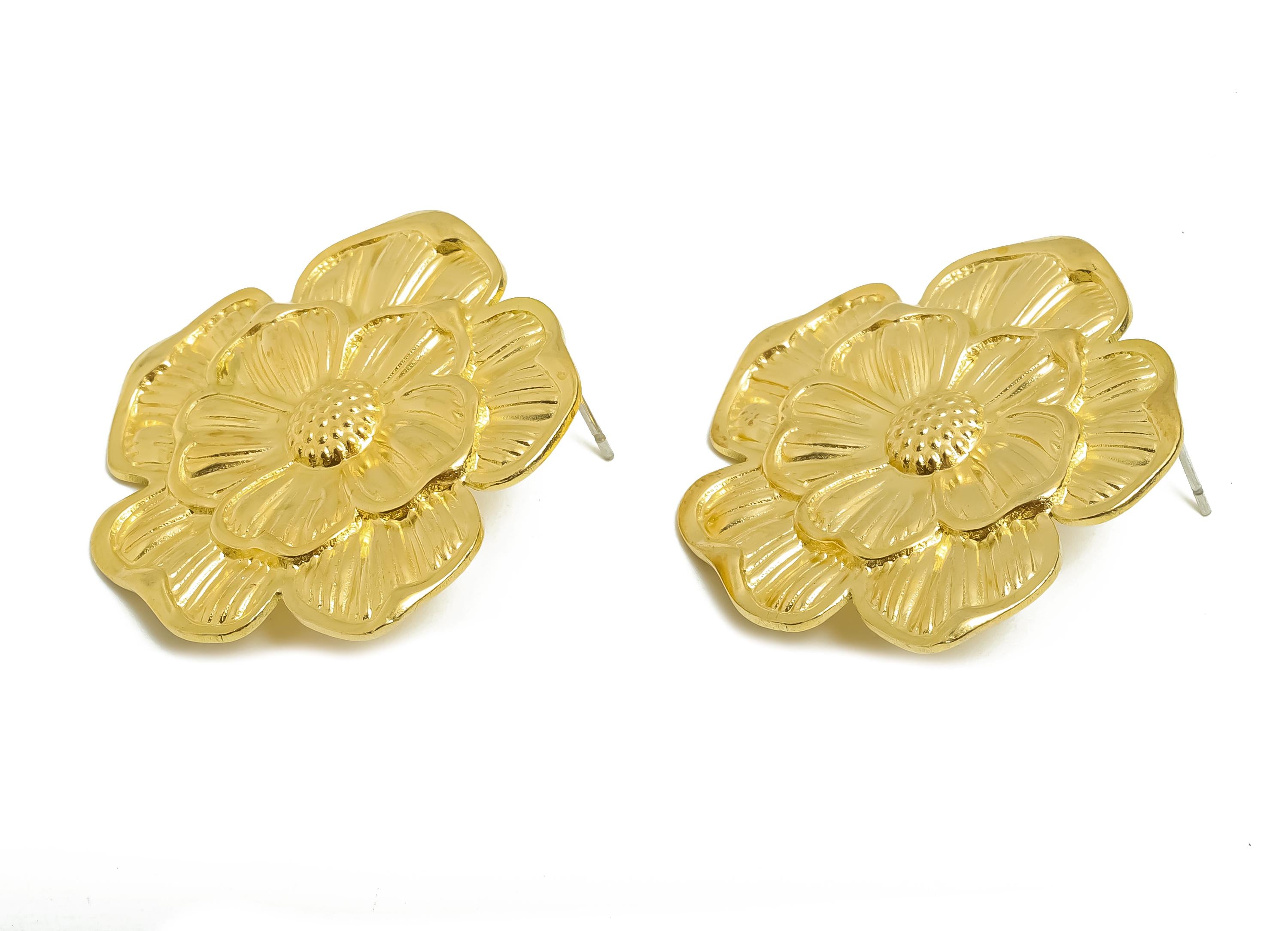 Brass Flower Earring Post - Brass Textured Flower Earring Stud - Fashion Earring For Women - Wedding Or Party Earring - 34x26x10mm - PP11077 - DOMEDBAZAAR