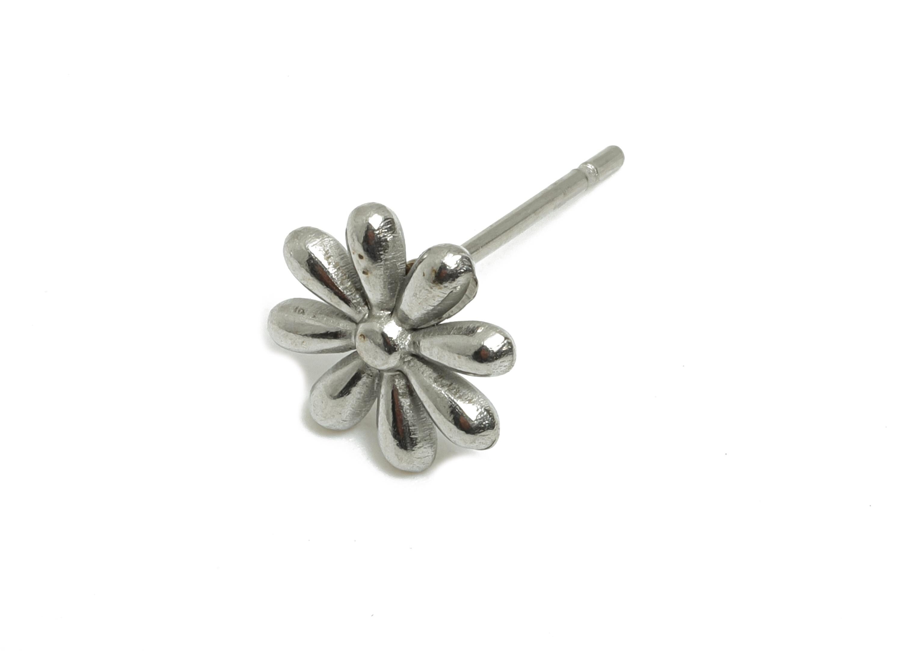 Steel Floral Stud Earring - Steel Flower Daisy Stud Earrings - Botanical Steel Earring Post - Stainless Steel Post - 9x9x1.6mm - SS2721