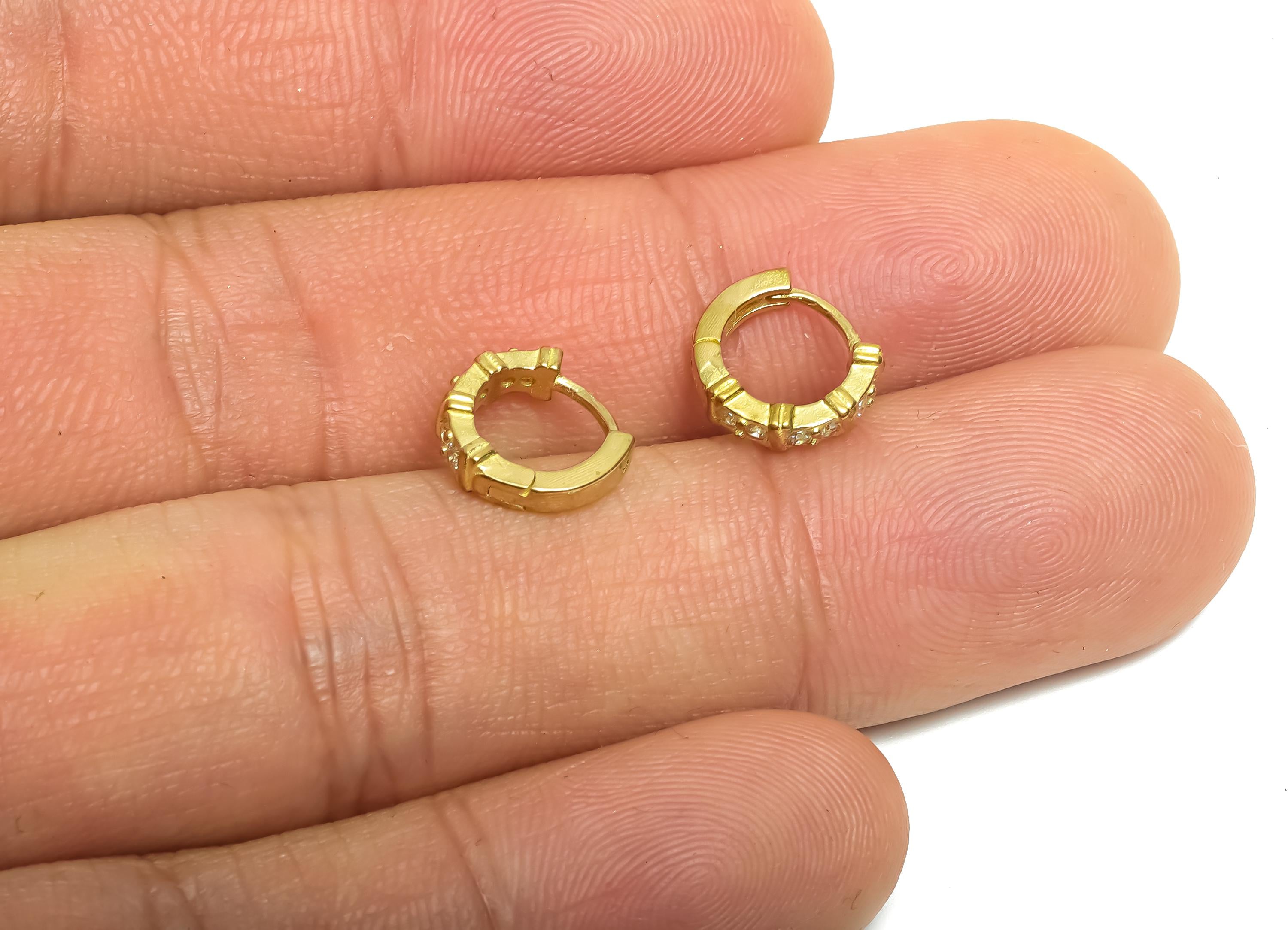Brass CZ Round Huggie Hoop Earring - Mini Raw Brass Zircon Earring - Textured Huggie Hoop Clasp - Jewelry Finding - 10x9.25x2.8mm - PP11331 - DOMEDBAZAAR