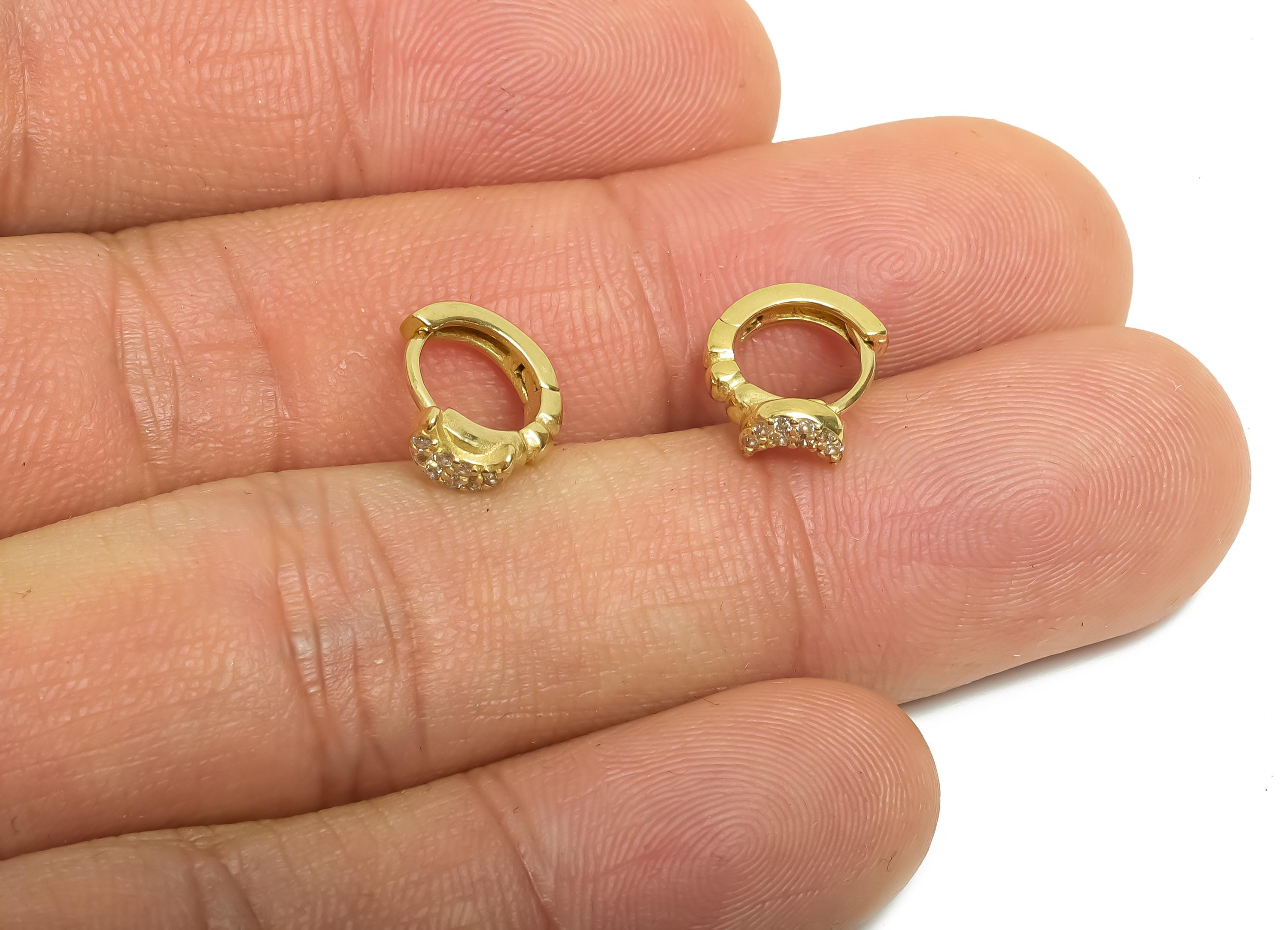 Brass CZ Huggie Hoop Earring - Raw Brass Celestial Crescent Earring - Zircon Huggie Hoop Clasp - Jewelry Finding - 10.9x9.12x3.8mm - PP11332 - DOMEDBAZAAR
