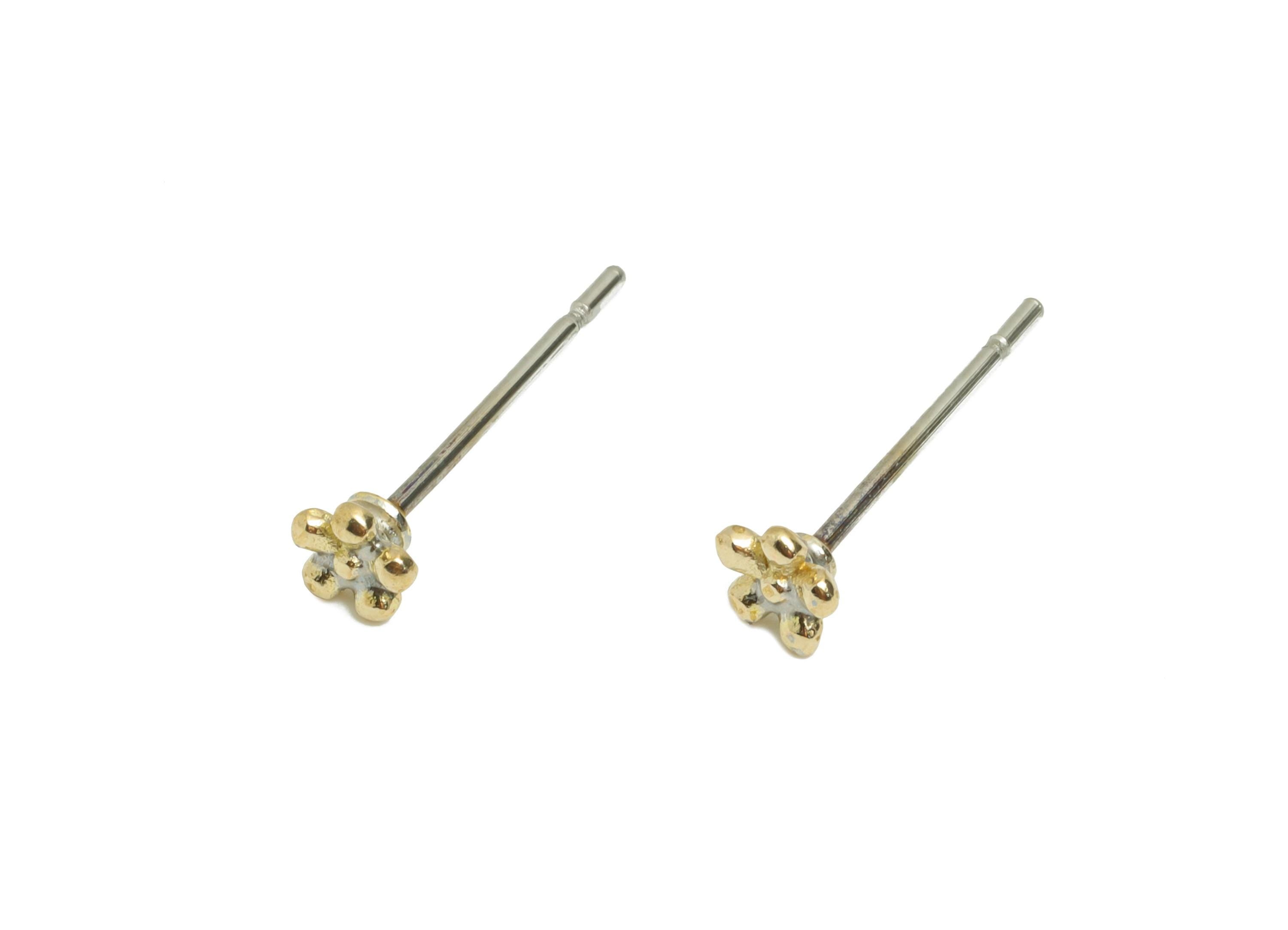 Brass Tiny Floral Stud Earring - Raw Brass Dainty Flower Earring Stud - Minimalist Botanical Earring -  Everyday Wear - 13x4x0.6mm - PP11382 - DOMEDBAZAAR