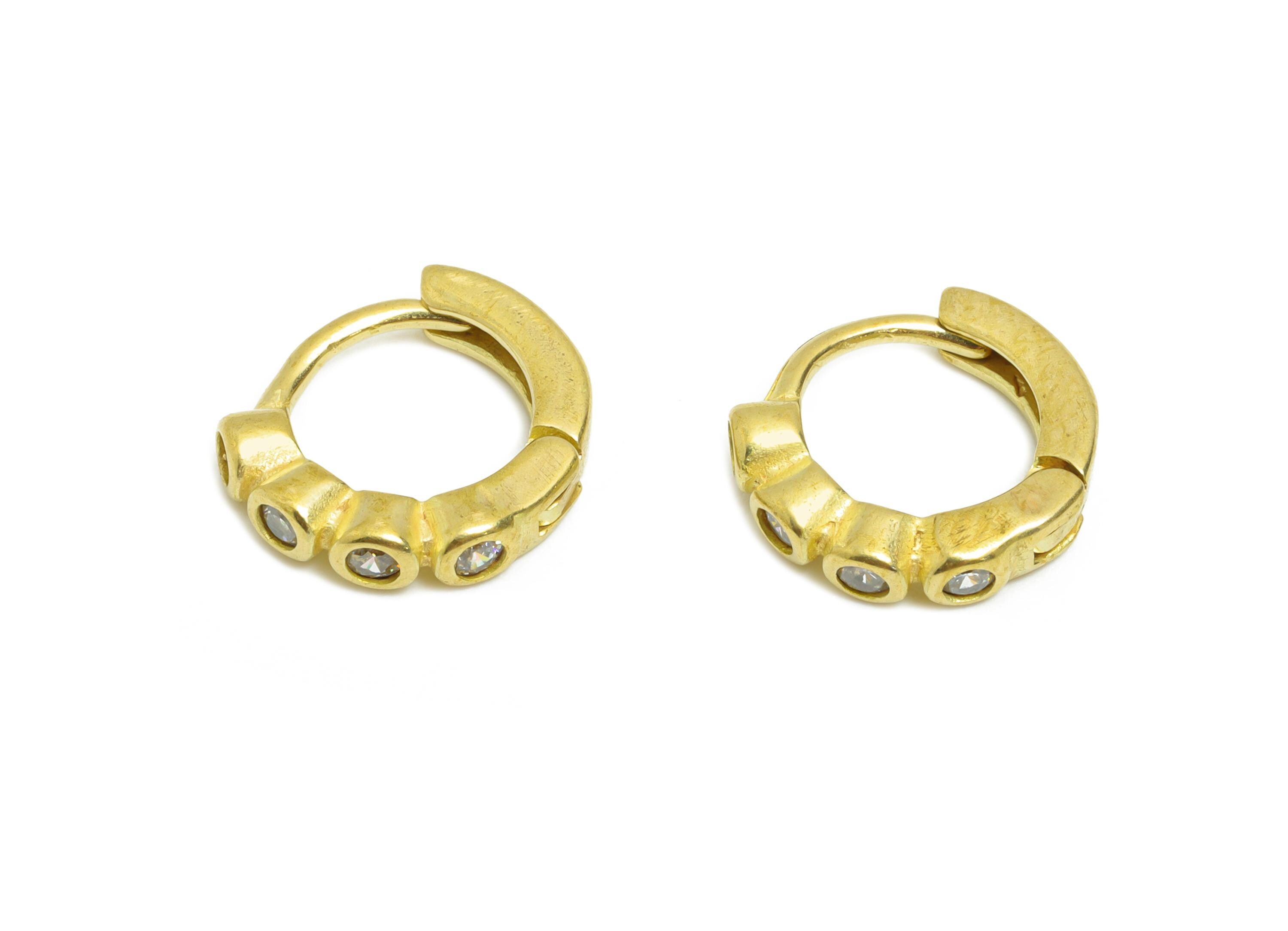 Brass CZ Round Huggie Hoop Earring - Raw Brass Zircon Earring - Sparkling Huggie Hoop Clasp - Jewelry Finding - 10x9x2mm - PP11302 - DOMEDBAZAAR