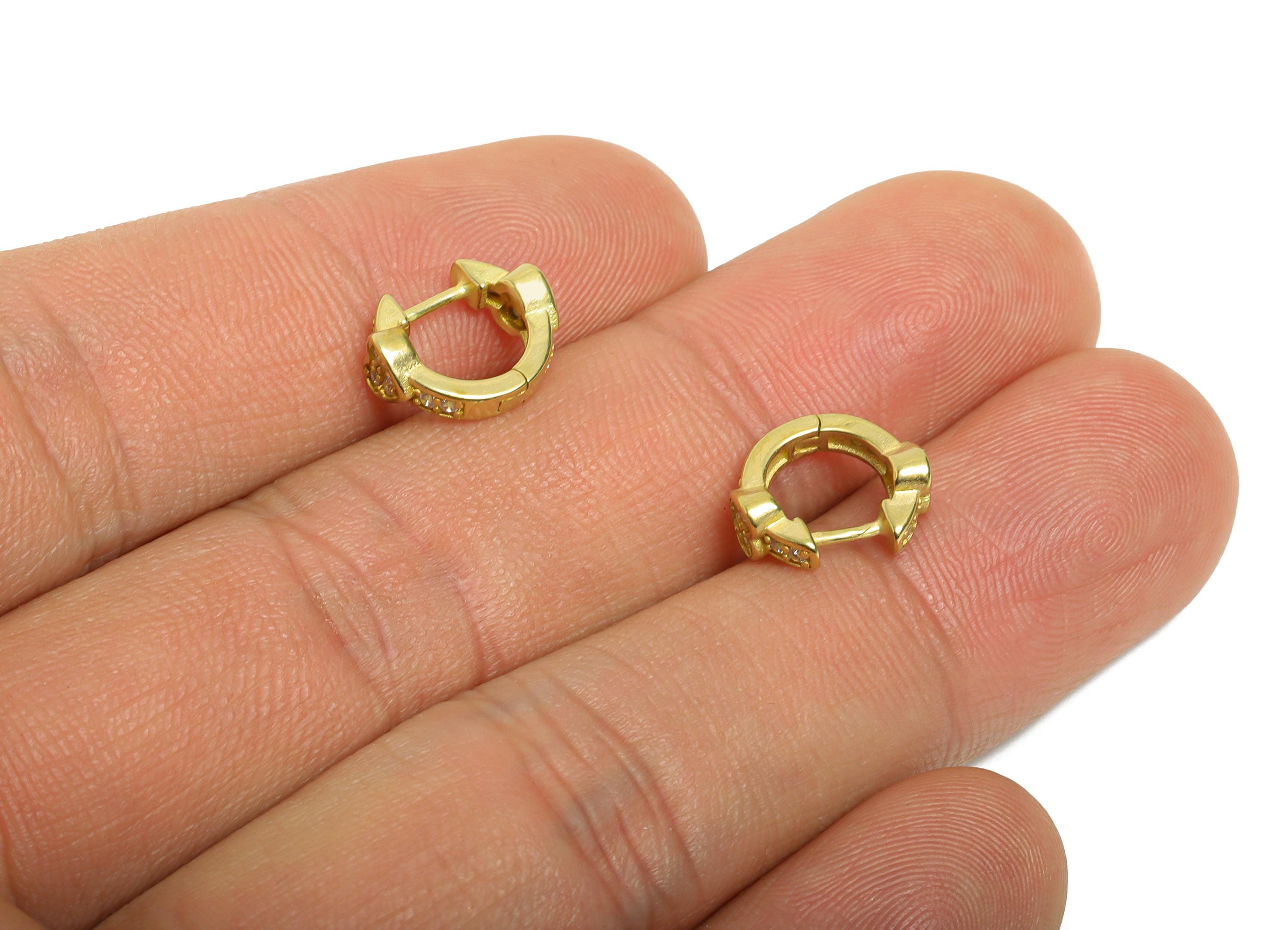 Brass CZ Heart Huggie Hoop Earring - Raw Brass Zircon Hoop Earring - Sparkling Huggie Hoop Clasp - Everyday Wear - 11.67x11.03x2mm - PP11330 - DOMEDBAZAAR