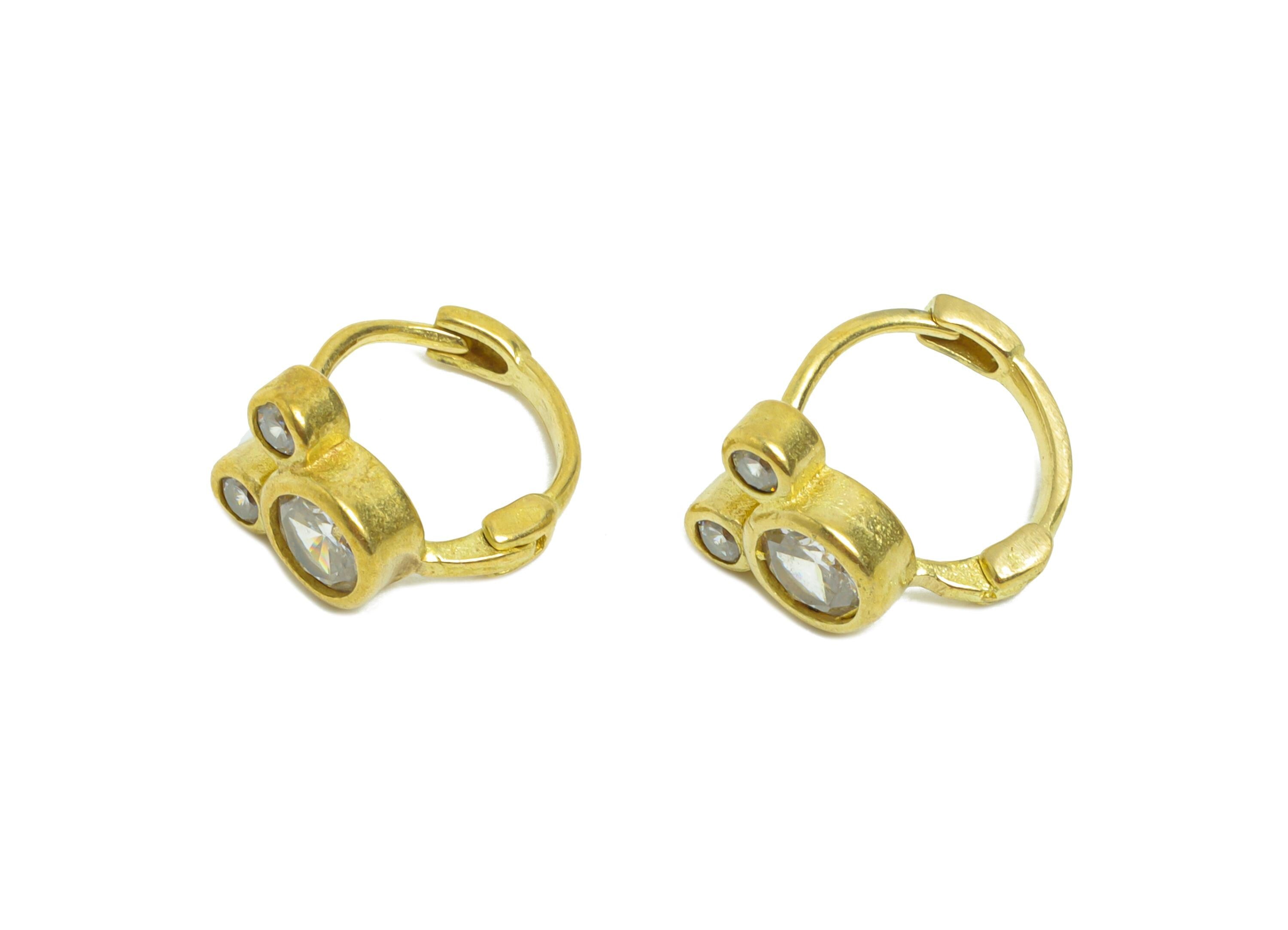 Brass CZ Huggie Hoop Earring - Raw Brass Cubic Zircon Hoop Earring - Trendy Hoop Jewelry Design - Everyday Wear - 6.15x5.58x2mm - PP11284 - DOMEDBAZAAR