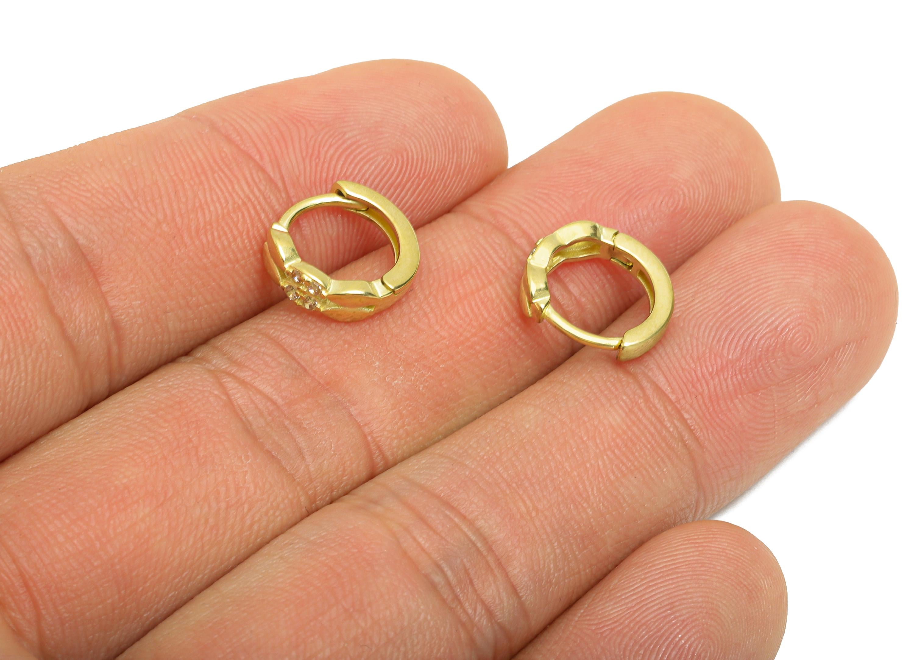 Brass CZ Huggie Hoop Earring - Mini Raw Brass Marquise Zircon Earring - Huggie Hoop Earring - Everyday Wear - 11.8x11.4x3.64mm - PP11346 - DOMEDBAZAAR