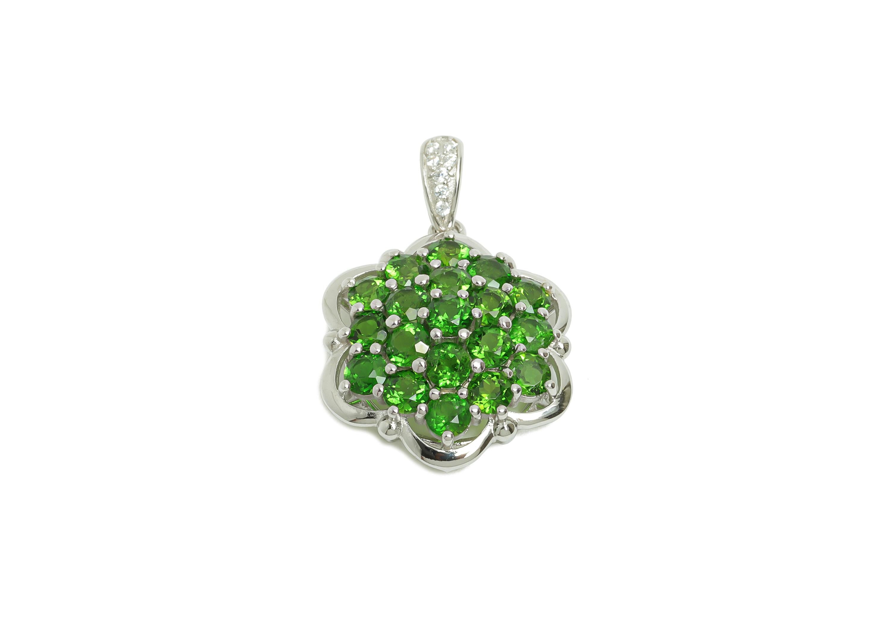 Green Diopside Pendant - Dainty Zircon Women’s Diopside Pendant With Bail - 925 Sterling Silver - Silver Plating - 26x17x6mm - SI1182 - DOMEDBAZAAR