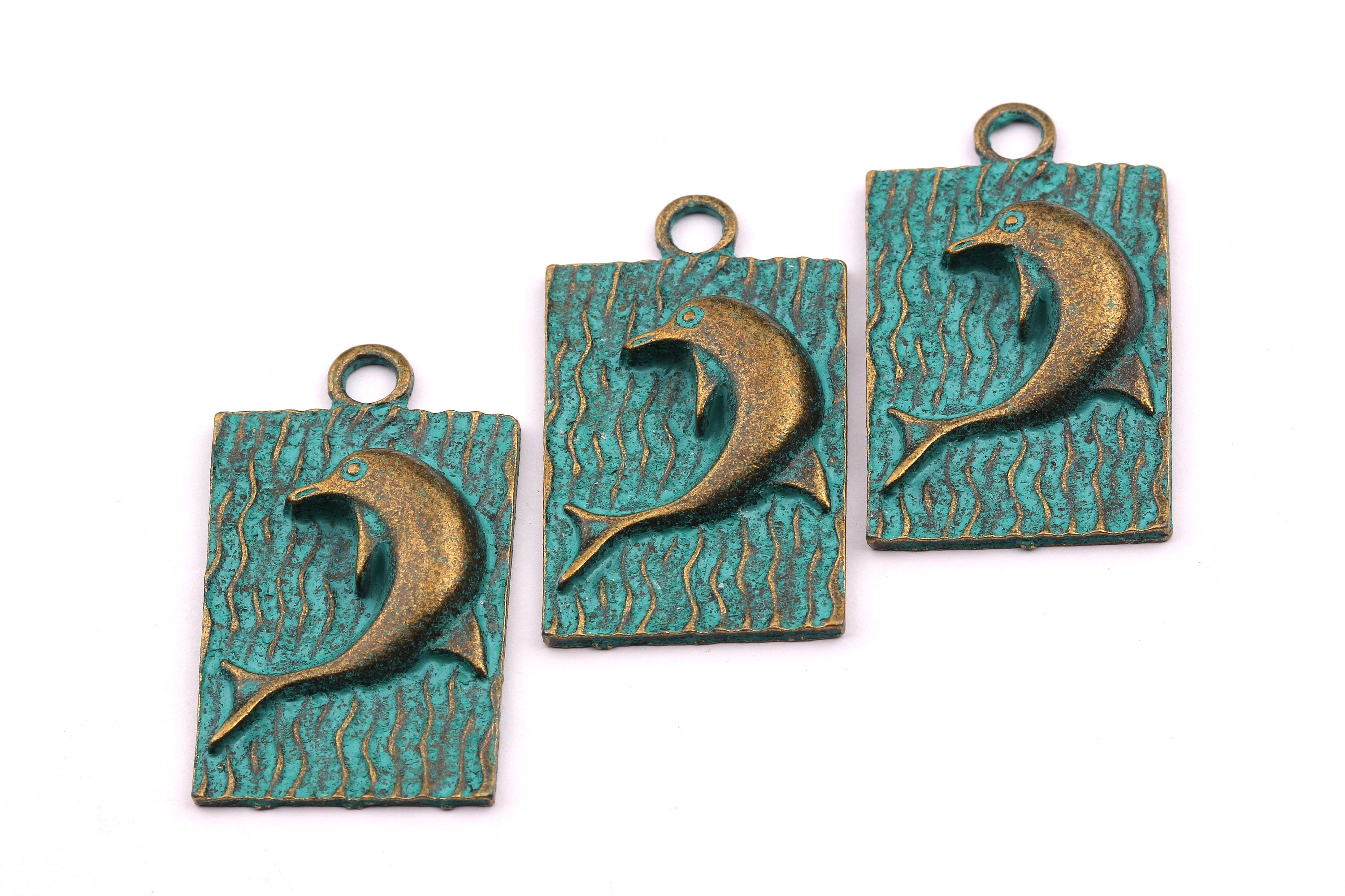 Faux Patina Pendant - Dolphin Shaped - Alloy Charms - Antique Bronze Tone Necklace - Zinc Alloy Beads - Jewelry Supplies - 35x23x2mm ZZ1025 - DOMEDBAZAAR