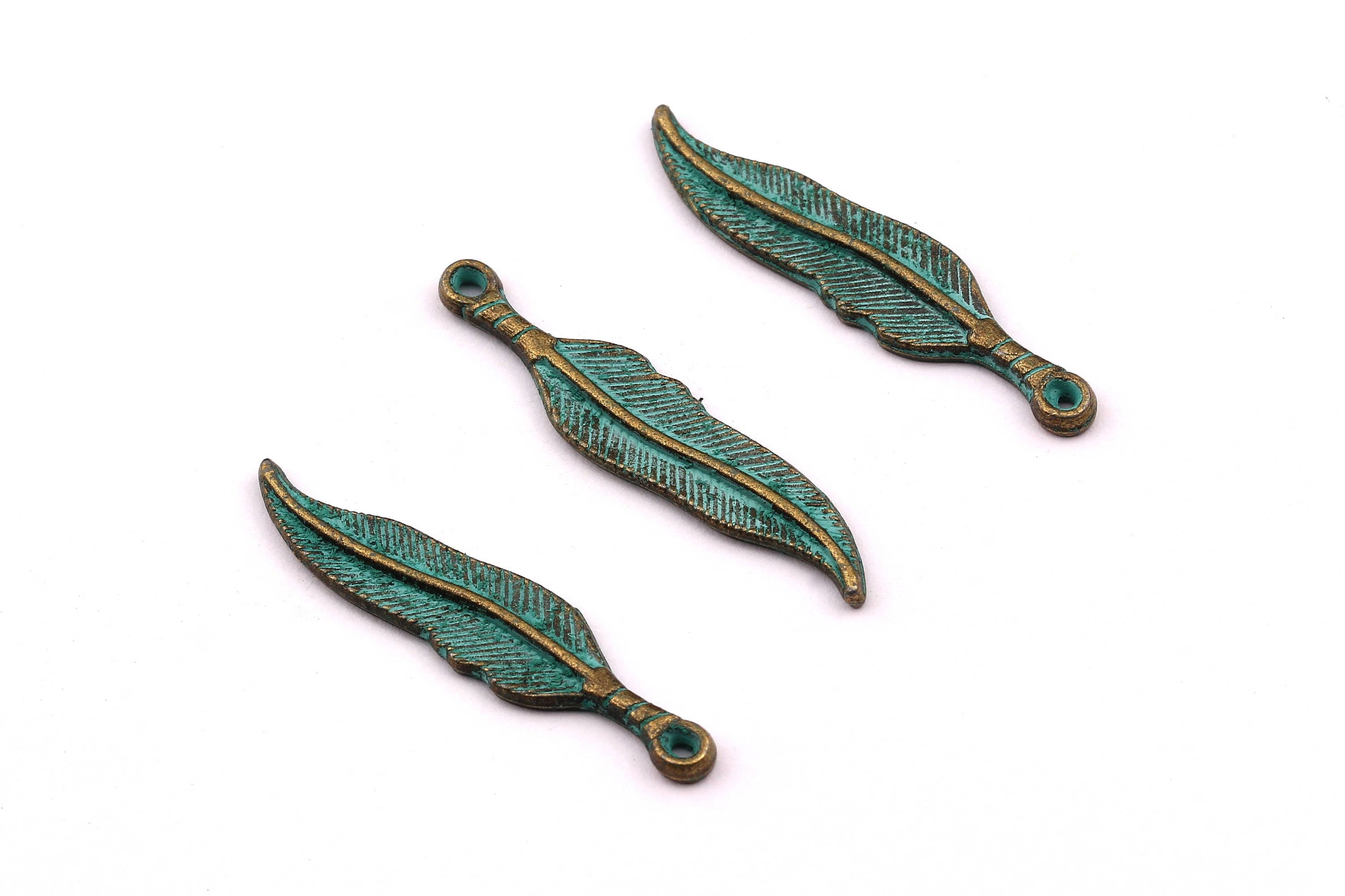 Faux Patina Pendant - Feather Shaped - Alloy Charms - Antique Bronze Tone Necklace - Zinc Alloy Beads - Jewelry Supplies - 30x7x2mm ZZ1027 - DOMEDBAZAAR