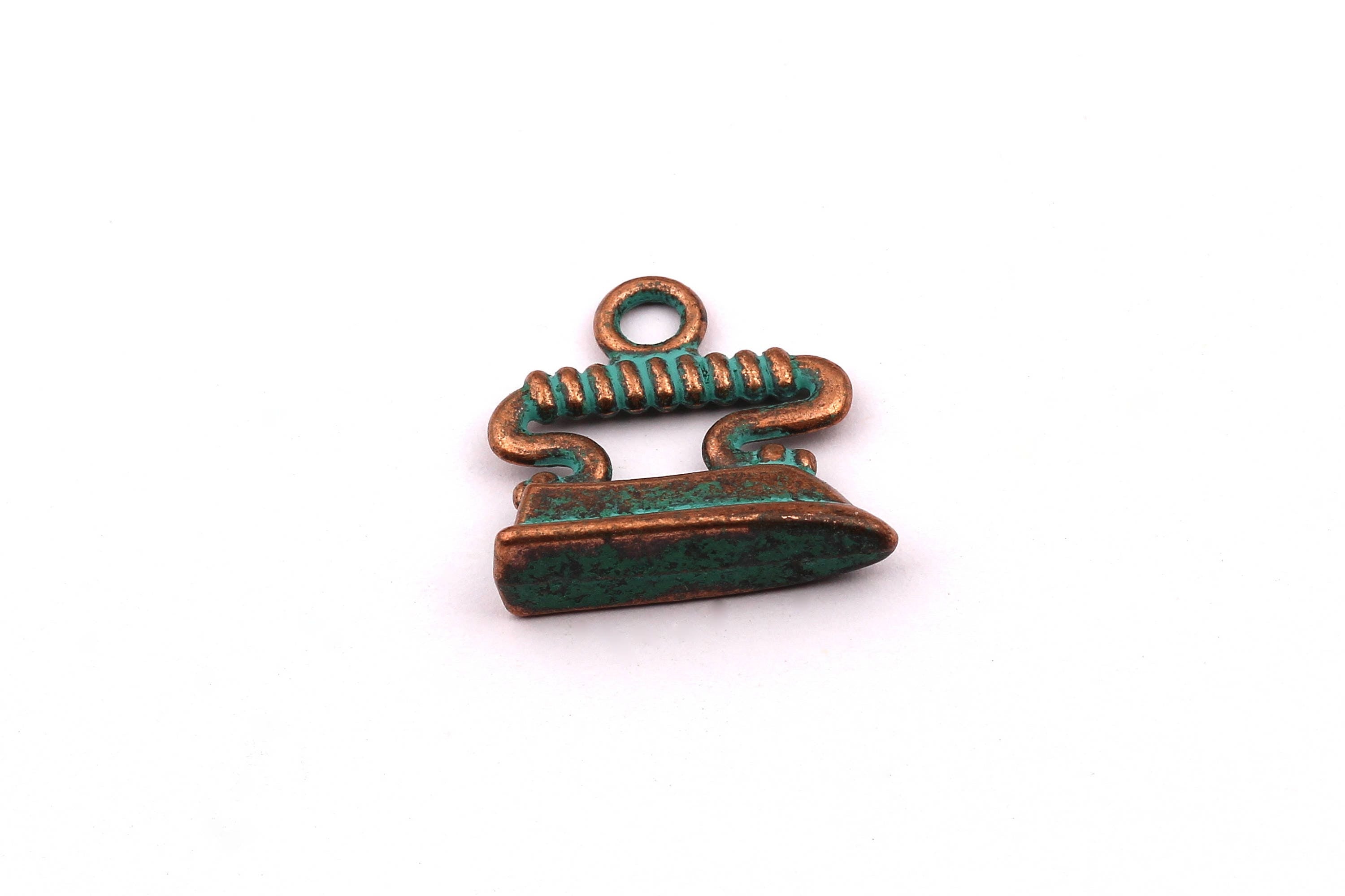 Faux Patina Pendant - Iron Shaped - Alloy Charms - Antique Bronze Tone Necklace - Zinc Alloy Beads - Jewelry Supplies - 15x18x5mm ZZ1029 - DOMEDBAZAAR