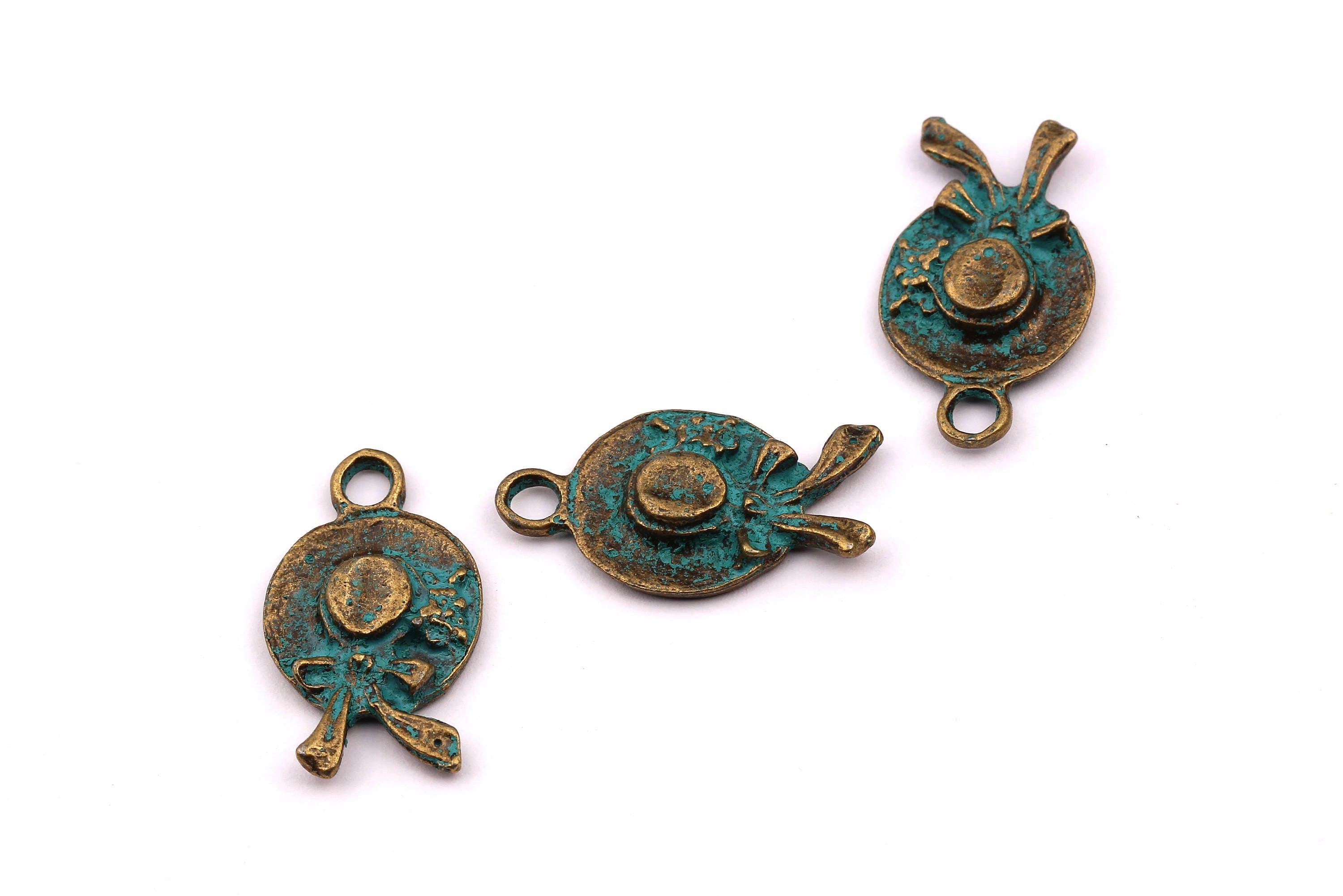 Faux Patina Pendant - Hat Shaped - Alloy Charms - Antique Bronze Tone Necklace - Zinc Alloy Beads - Jewelry Supplies - 25x15x1.7mm ZZ1031 - DOMEDBAZAAR