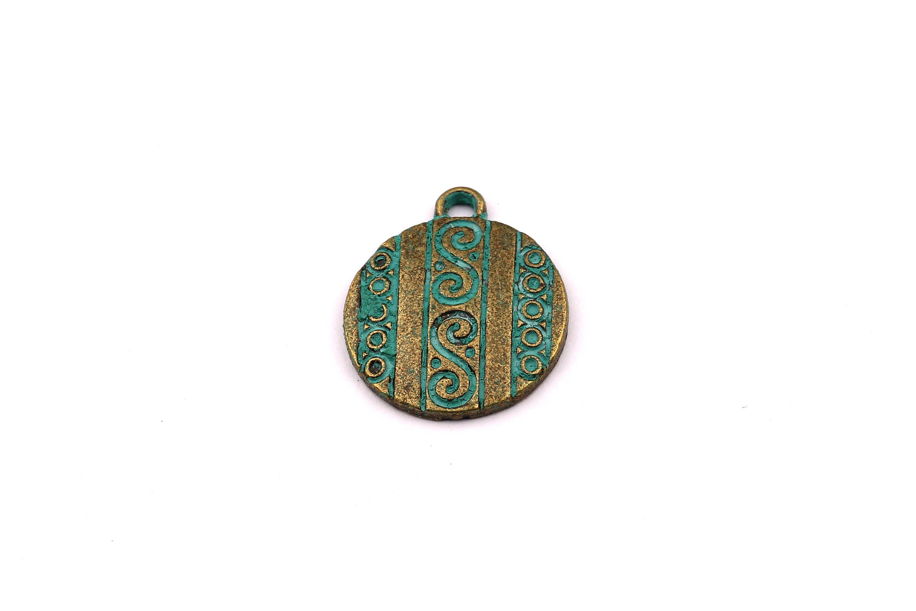 Faux Patina Pendant - Medal Shaped - Alloy Charms - Antique Bronze Tone Necklace - Zinc Alloy Beads - Jewelry Supplies - 17x17x2mm ZZ1064 - DOMEDBAZAAR