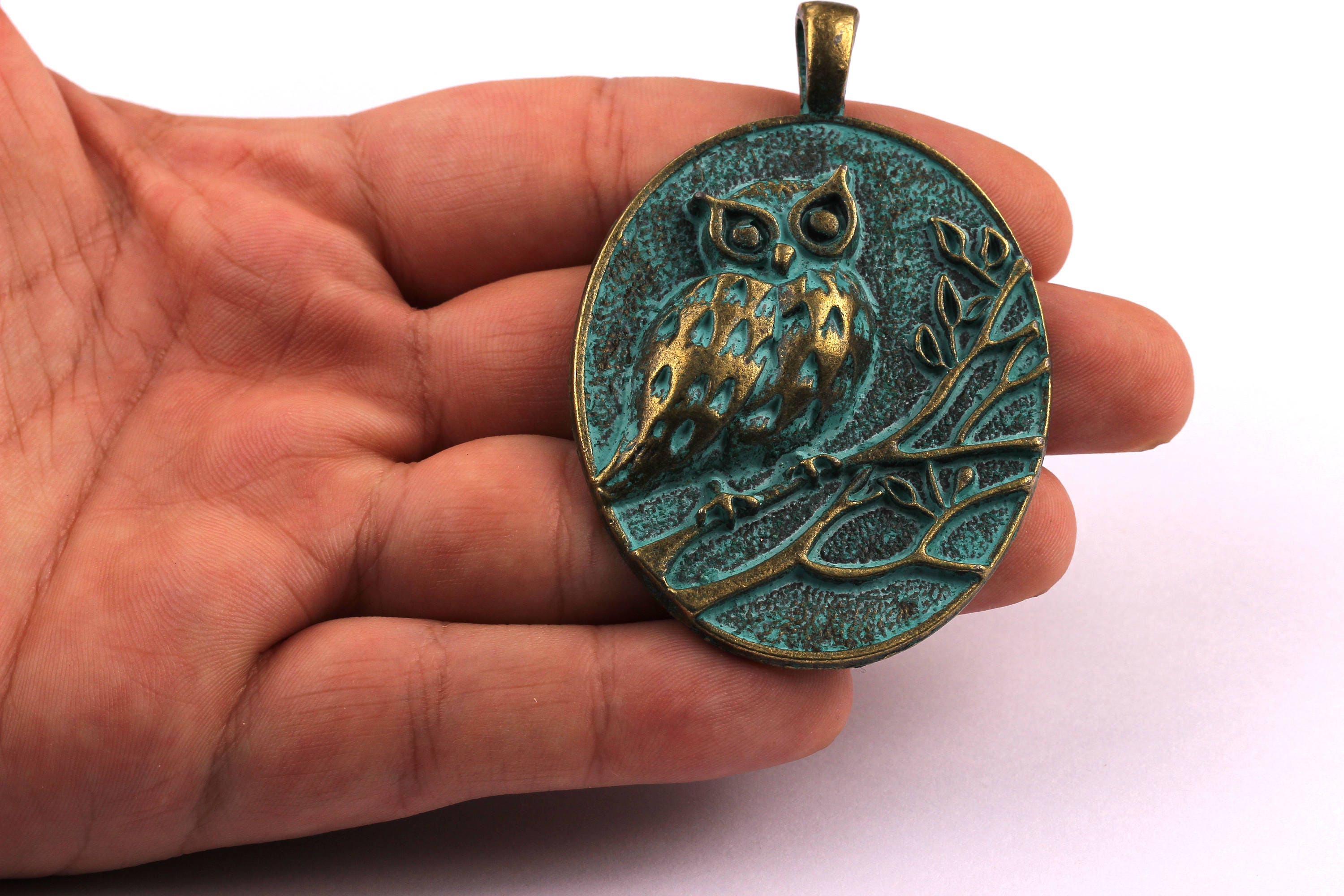 Faux Patina Pendant - Owl Shaped - Alloy Charms - Antique Bronze Tone Necklace - Zinc Alloy Beads - Jewelry Supplies - 55x45x3.5mm ZZ1023 - DOMEDBAZAAR