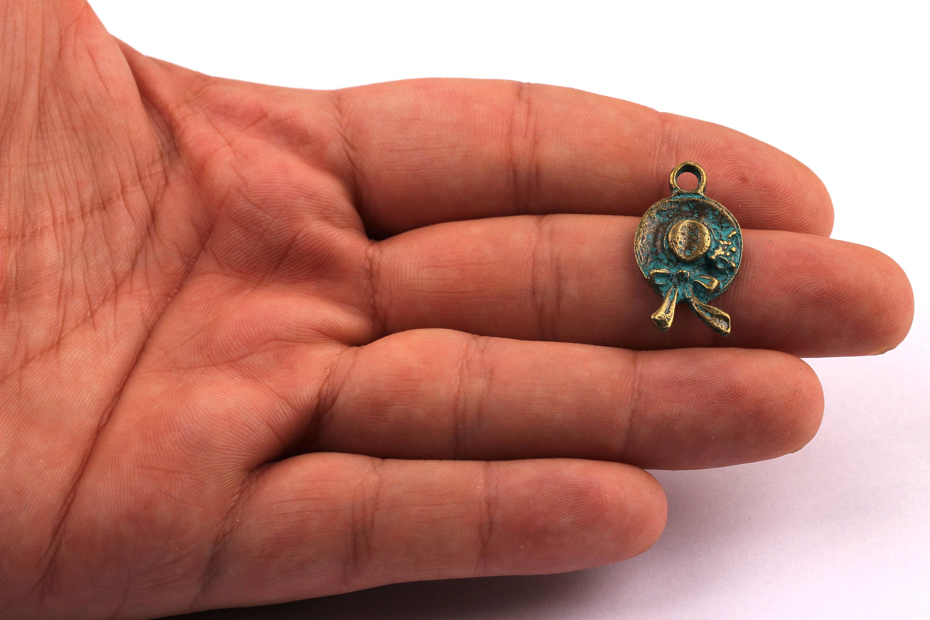 Faux Patina Pendant - Hat Shaped - Alloy Charms - Antique Bronze Tone Necklace - Zinc Alloy Beads - Jewelry Supplies - 25x15x1.7mm ZZ1031 - DOMEDBAZAAR