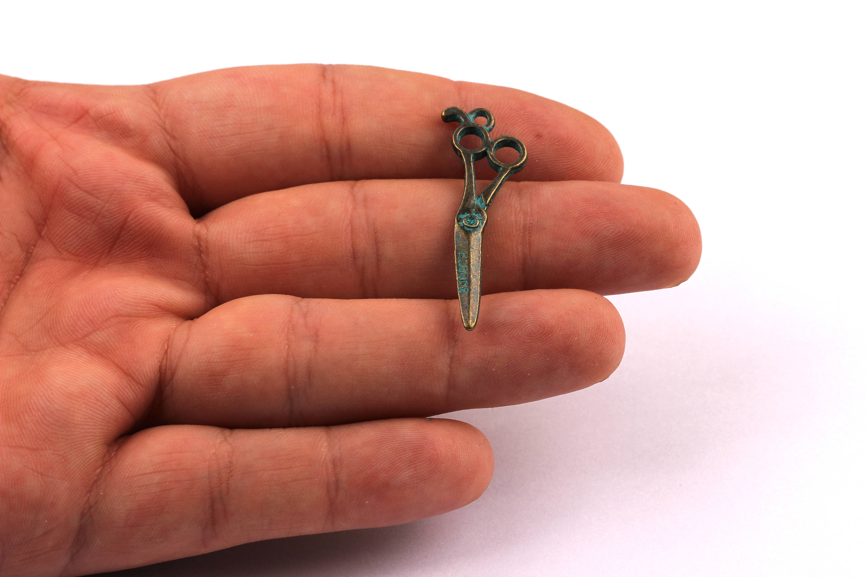 Faux Patina Pendant - Scissors Shaped - Alloy Charms - Antique Bronze Tone Necklace - Zinc Alloy Beads - Jewelry Supplies - 40x10x2mm ZZ1040 - DOMEDBAZAAR