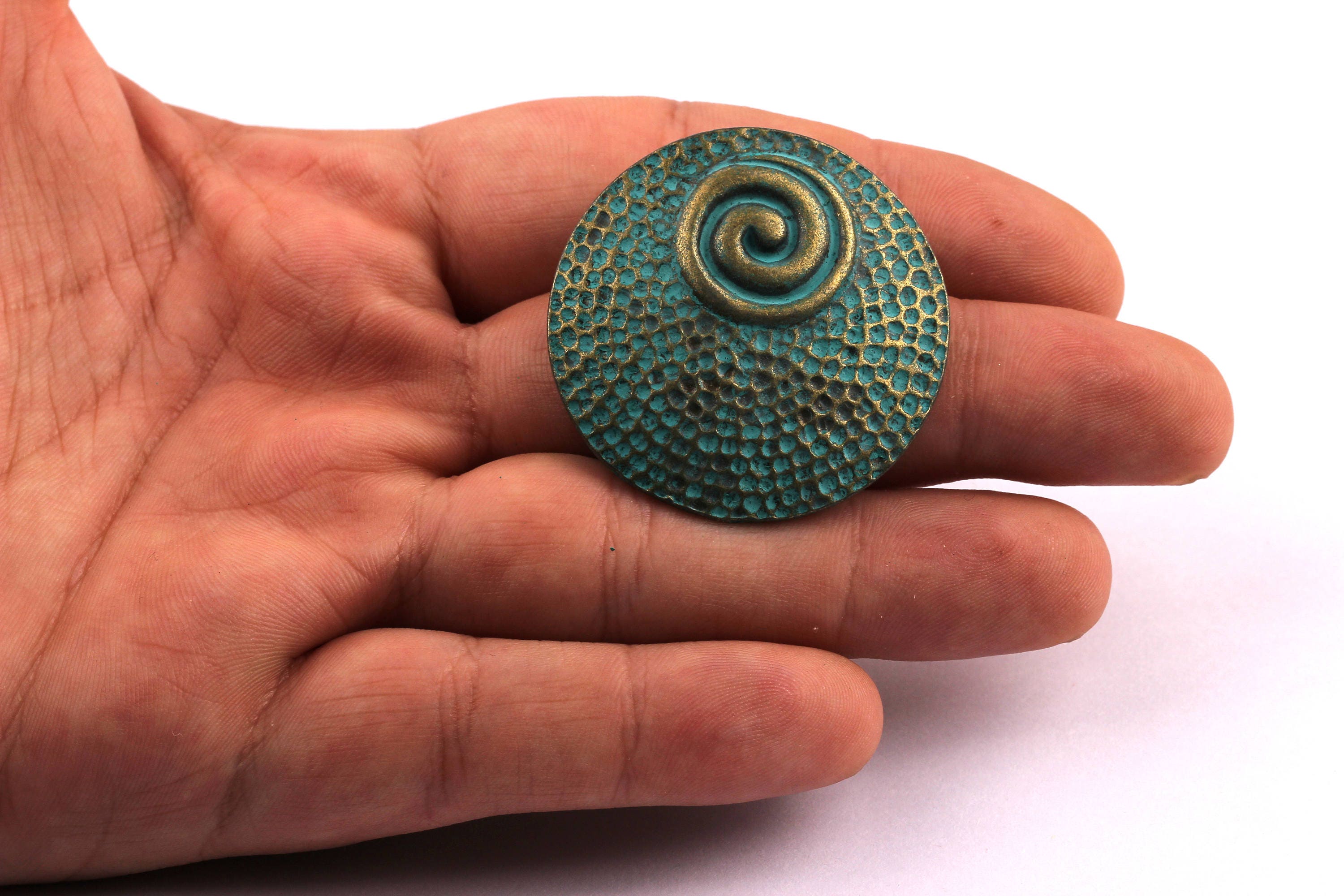 Faux Patina Pendant - Infinity Shaped - Alloy Charms - Antique Bronze Tone Necklace - Zinc Alloy Beads - Jewelry Supplies - 39x39x1mm ZZ1089 - DOMEDBAZAAR