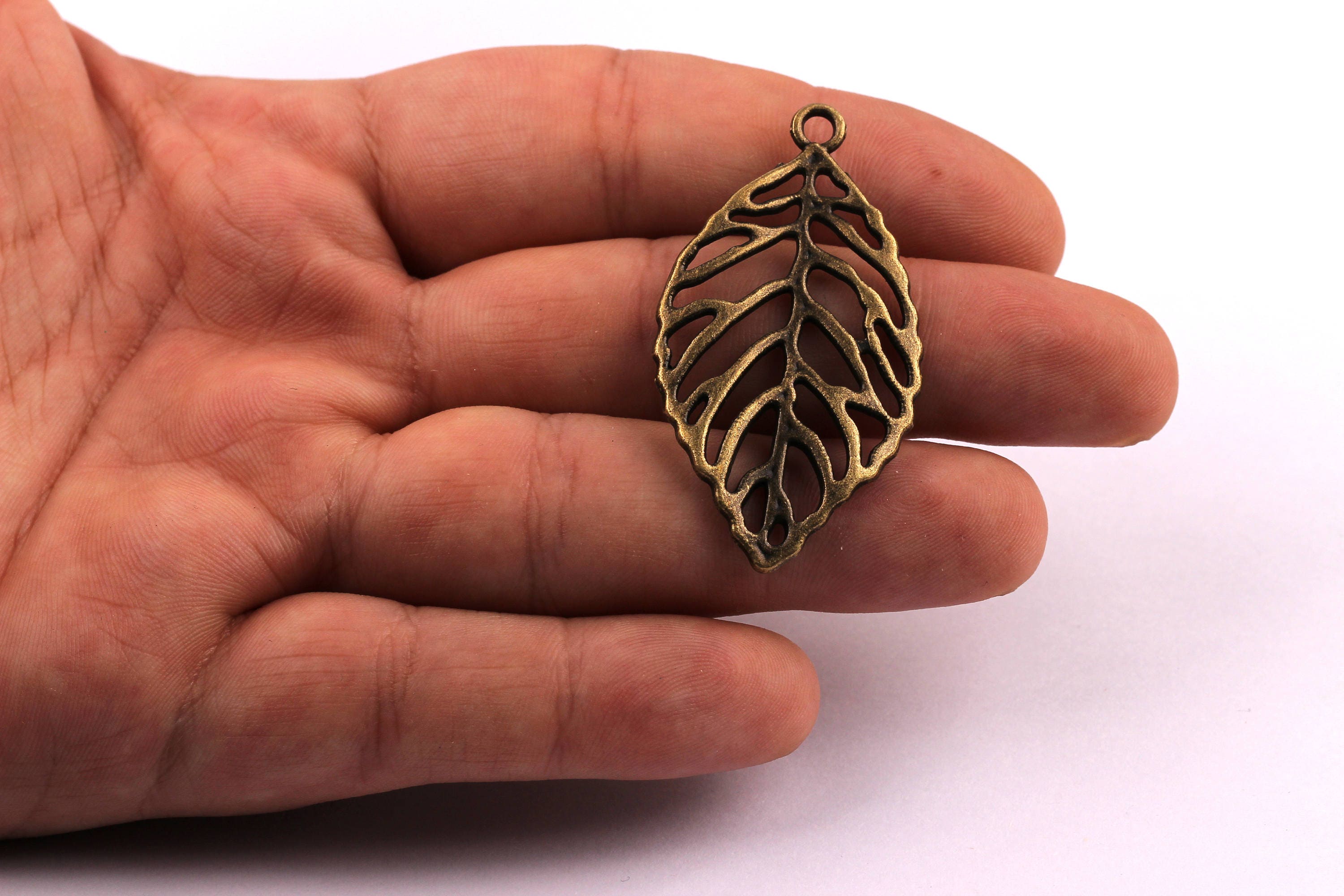 Zinc Alloy Pendant - Leaf Shaped - Alloy Charms - Antique Bronze Tone Necklace - Zinc Alloy Beads - Jewelry Supplies - 48x25x2mm ZZ1142 - DOMEDBAZAAR