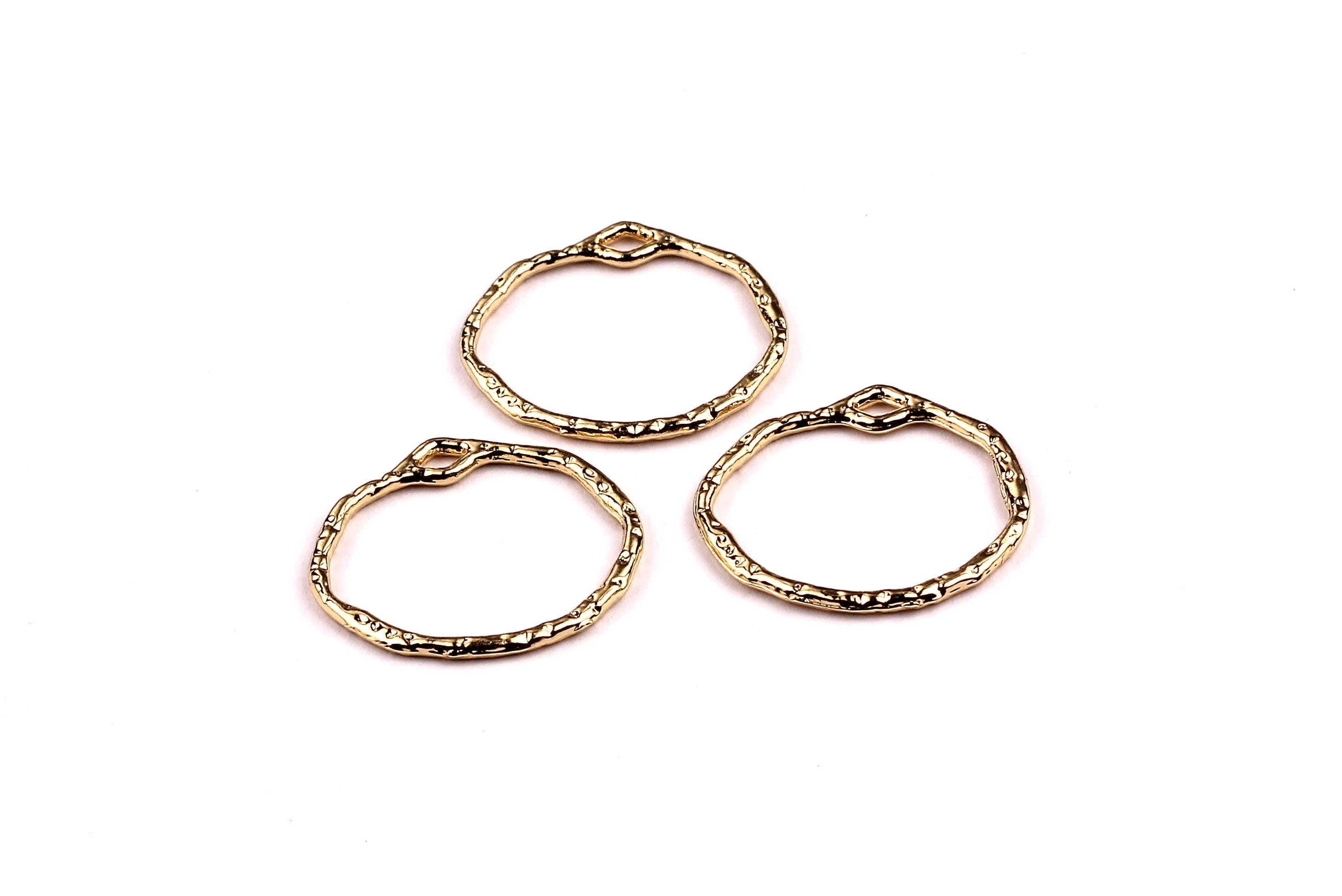 Circle Shaped Charms- Zinc Alloy Earring Findings - Gold Tone - Alloy Pendant for Necklace - Jewelry Supplies - 21x22x1.4mm - ZZ1148 - DOMEDBAZAAR