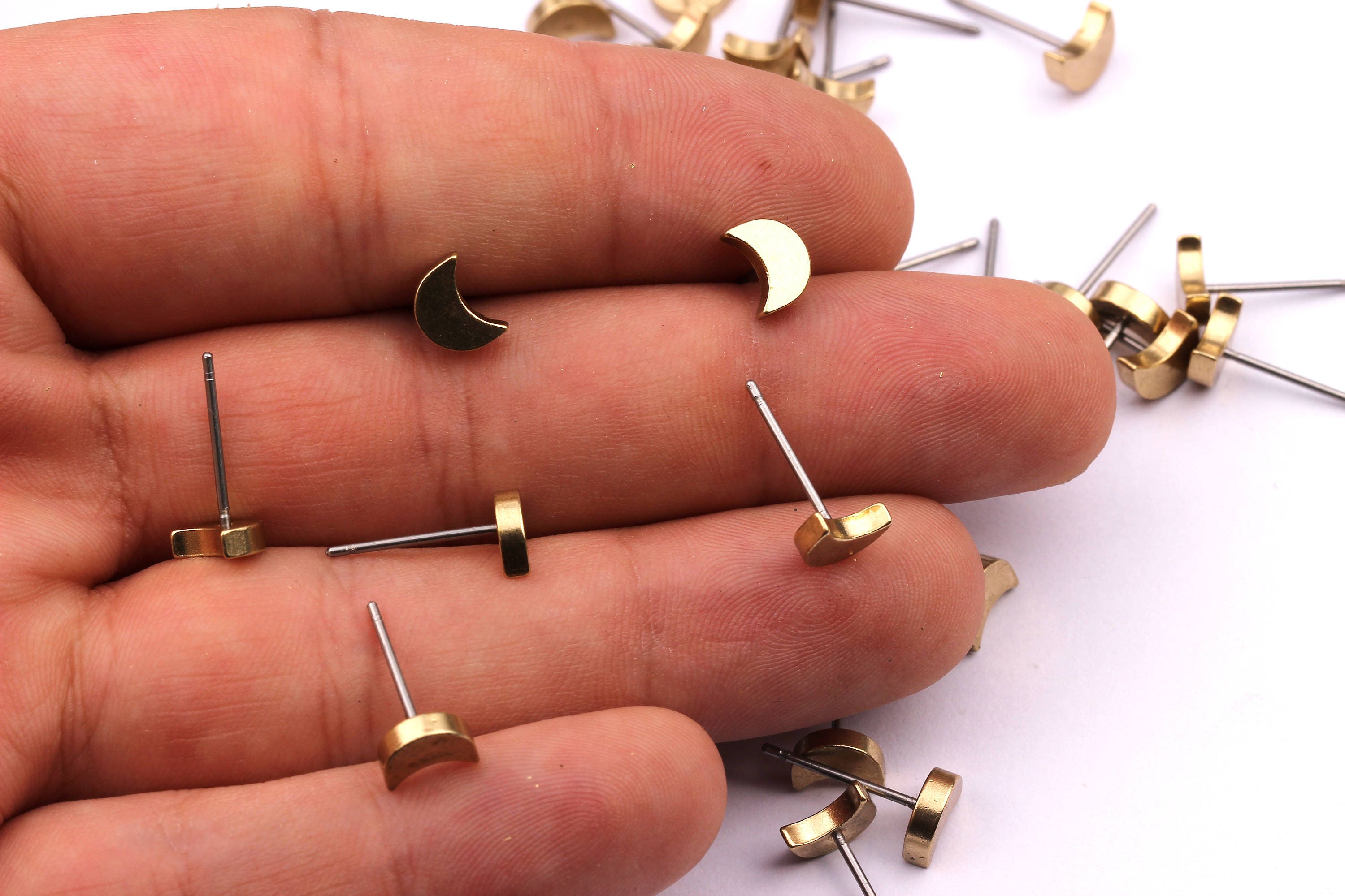 Crescent Stud - Raw Brass Cresscent Pad - Stainless Steel Earring Posts - Ear Studs - Jewelry Supplies for Earrings - 7x14.6mm PP1011 - DOMEDBAZAAR
