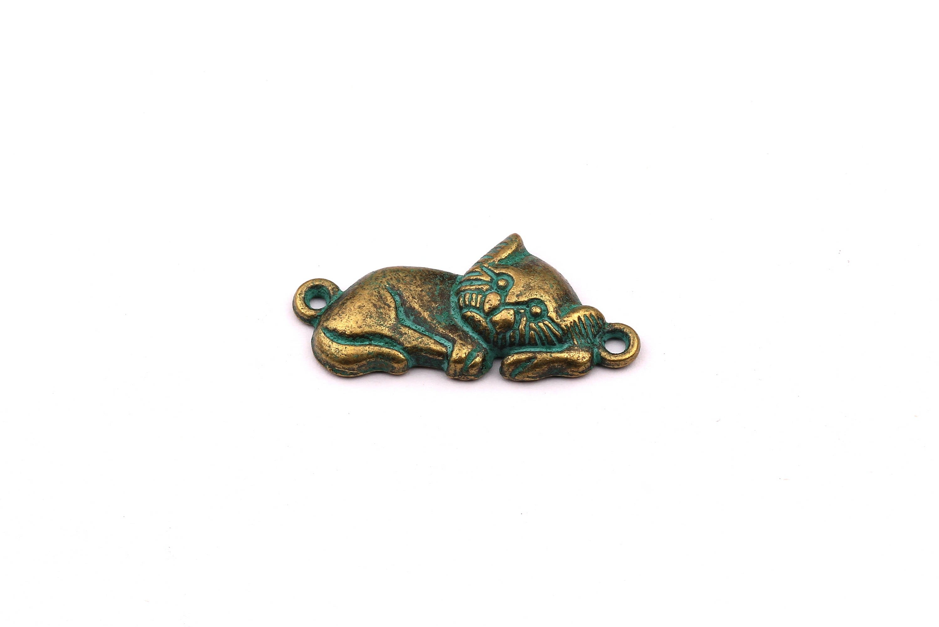 Faux Patina Pendant - Cat Shaped - Alloy Charms - Antique Bronze Tone Necklace - Zinc Alloy Beads - Jewelry Supplies - 23x10x3mm ZZ1003 - DOMEDBAZAAR