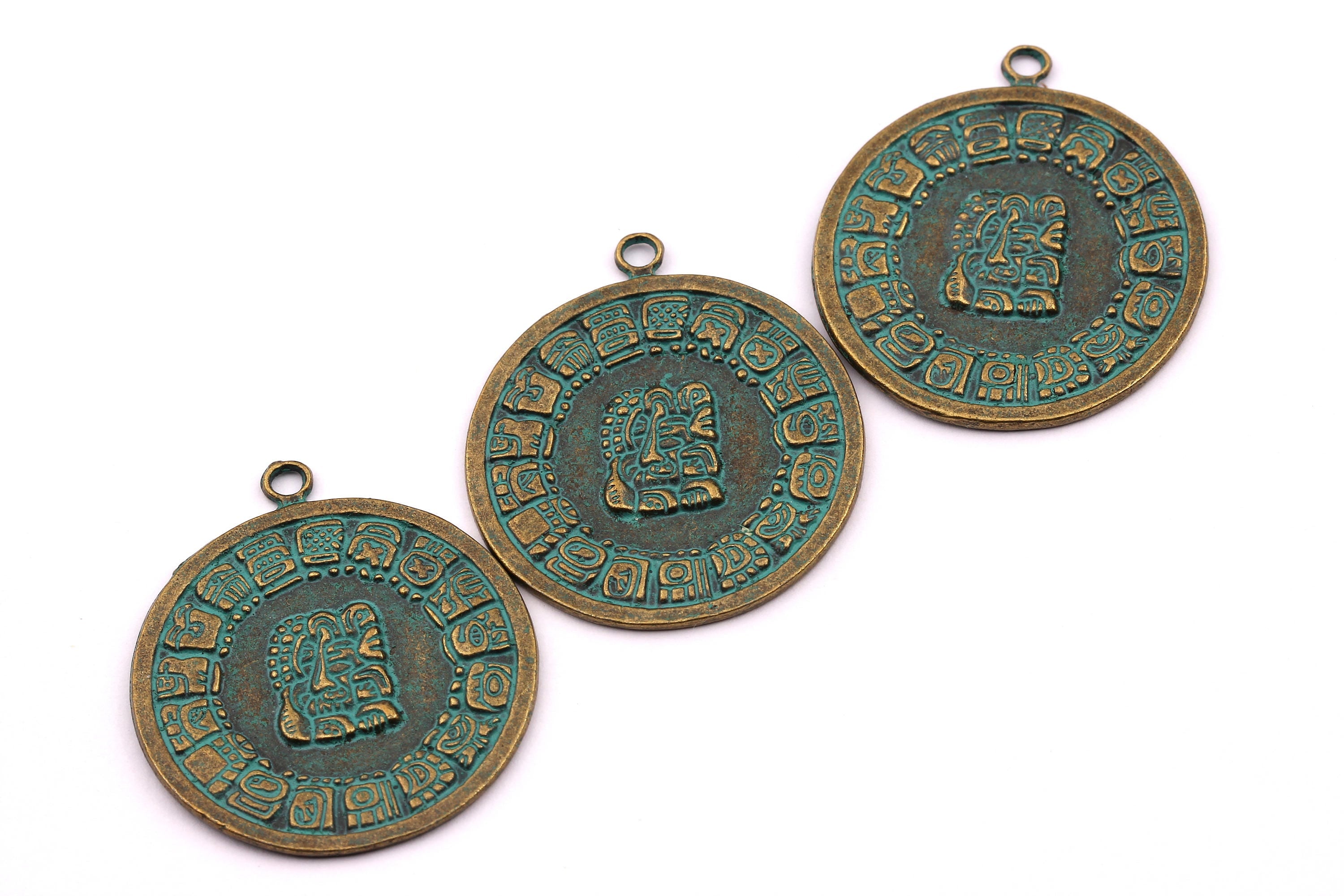Faux Patina Pendant - Medal Shaped - Alloy Charms - Antique Bronze Tone Necklace - Zinc Alloy Beads - Jewelry Supplies - 30x30x1.5mm ZZ1065 - DOMEDBAZAAR