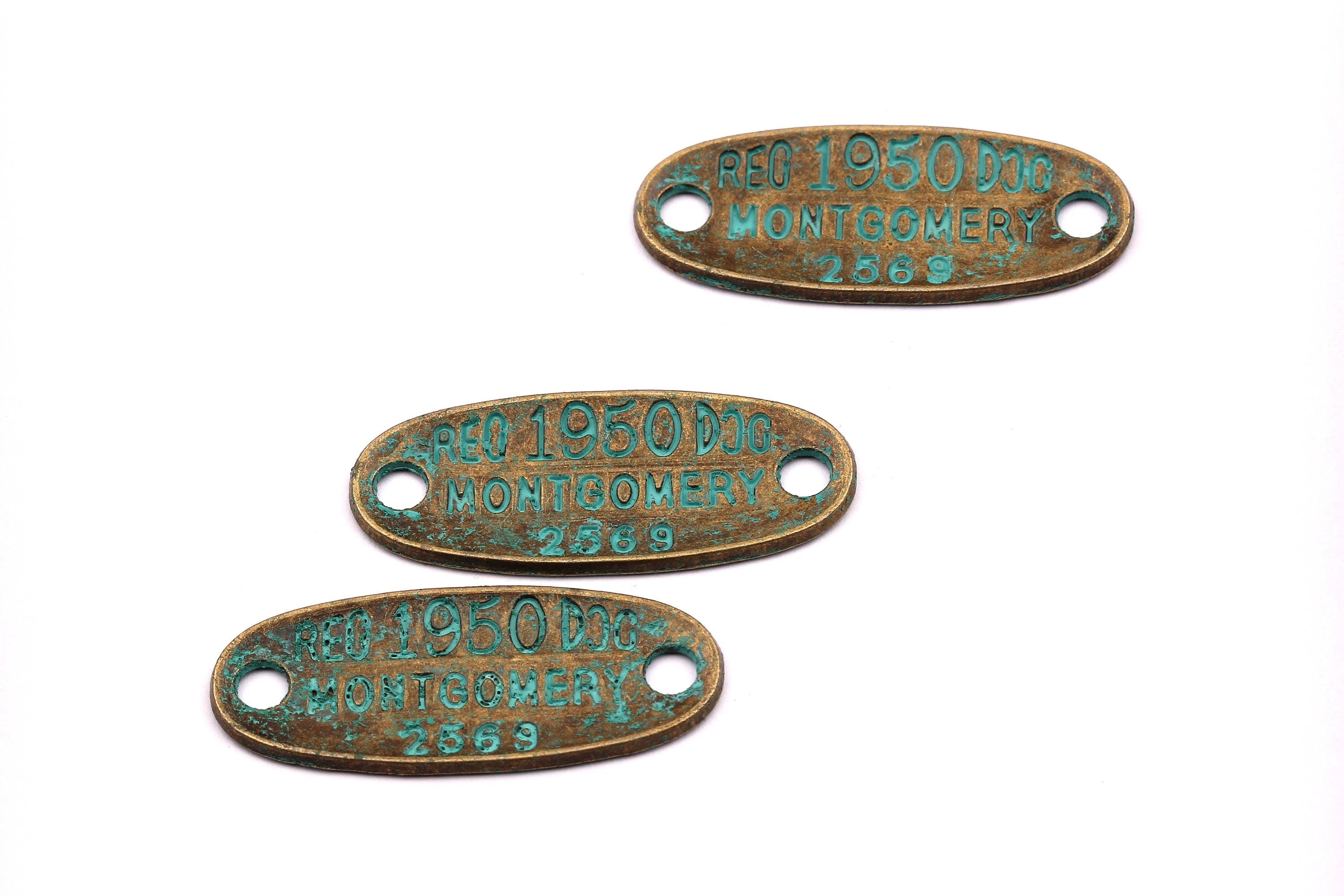 Faux Patina Pendant - Tag Shaped - Alloy Charms - Antique Bronze Tone Necklace - Zinc Alloy Beads - Montgomery Pendant - 33x13x1.5mm ZZ1081 - DOMEDBAZAAR