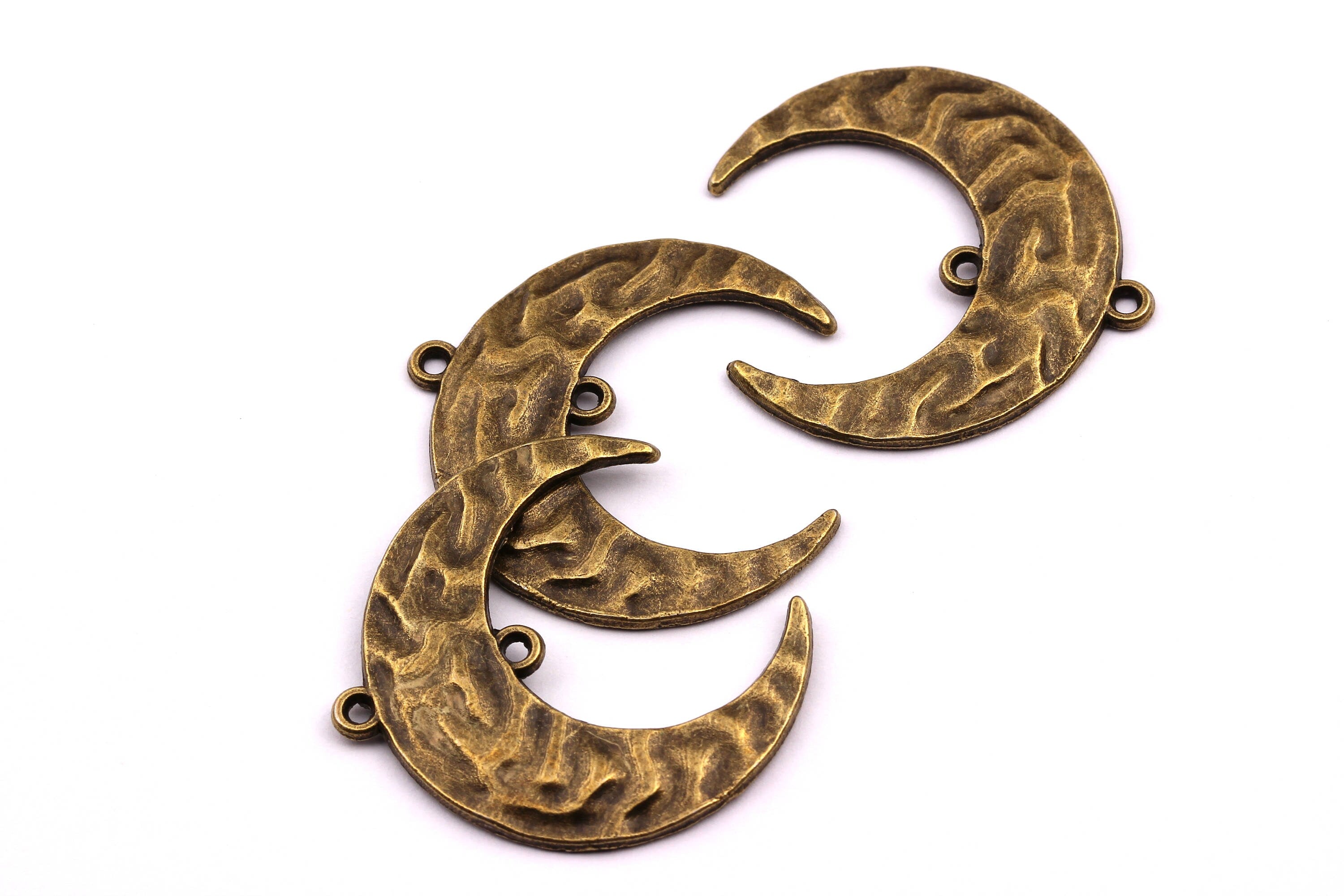 Zinc Alloy Pendant - Crescent Shaped - Alloy Charms - Antique Bronze Tone Necklace - Zinc Alloy Beads - Jewelry Supplies - 33x11x2mm ZZ1127 - DOMEDBAZAAR