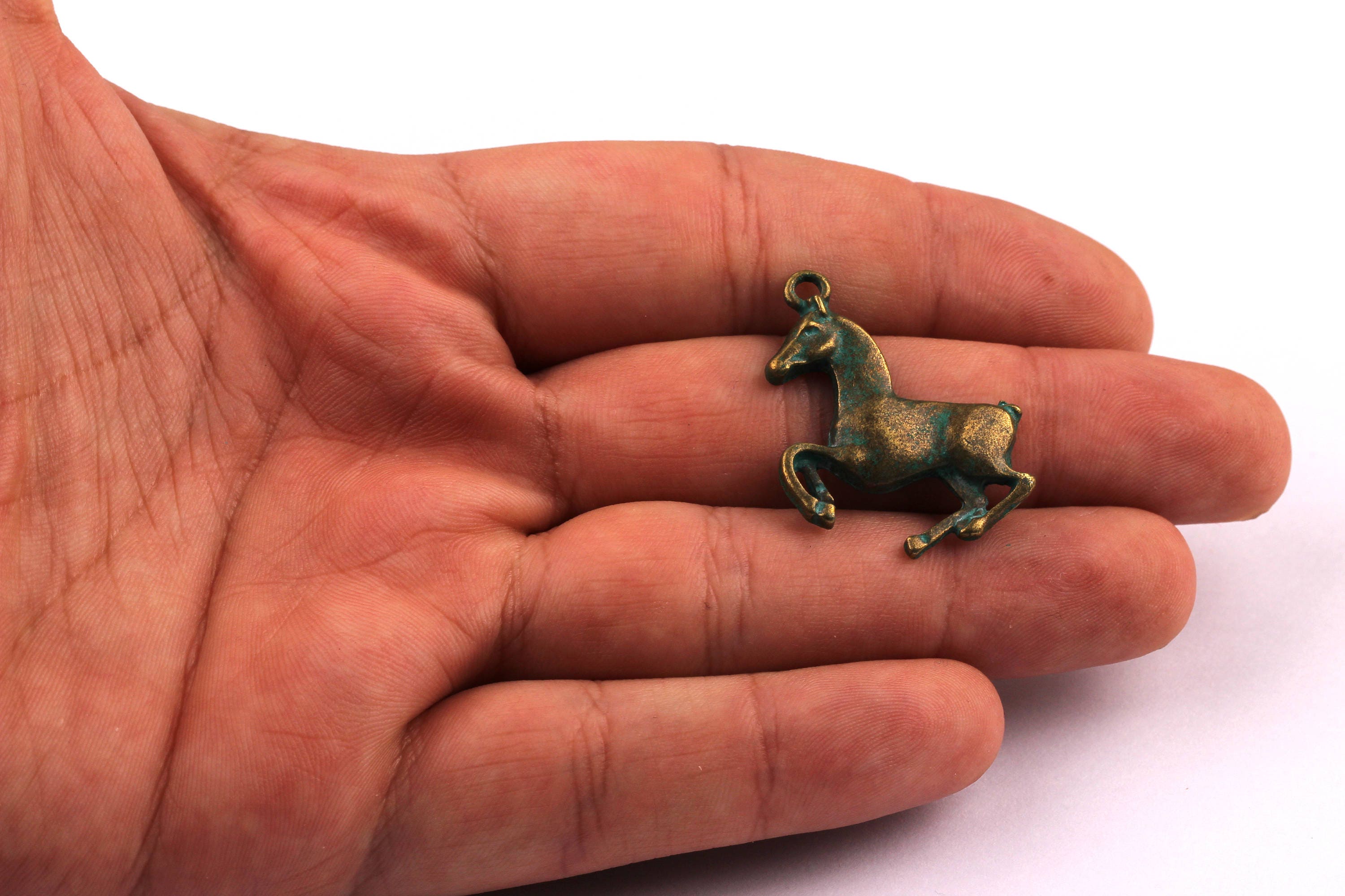 Faux Patina Pendant - Horse Shaped - Alloy Charms - Antique Bronze Tone Necklace - Zinc Alloy Beads - Jewelry Supplies - 30x25x3mm ZZ1012 - DOMEDBAZAAR